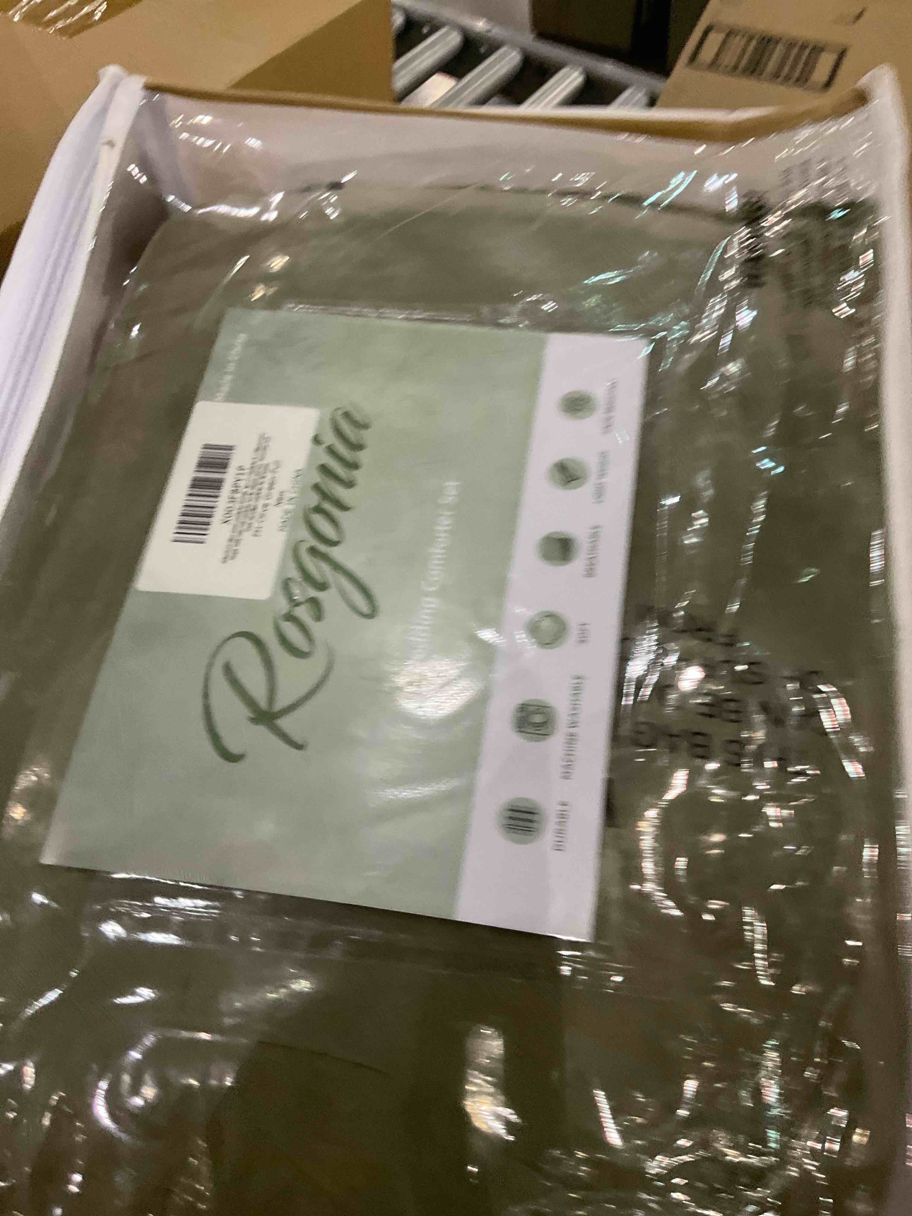 https://s3.amazonaws.com/lotting-images-prod/BargainHunt/EXS01062923_1709124769599.jpeg