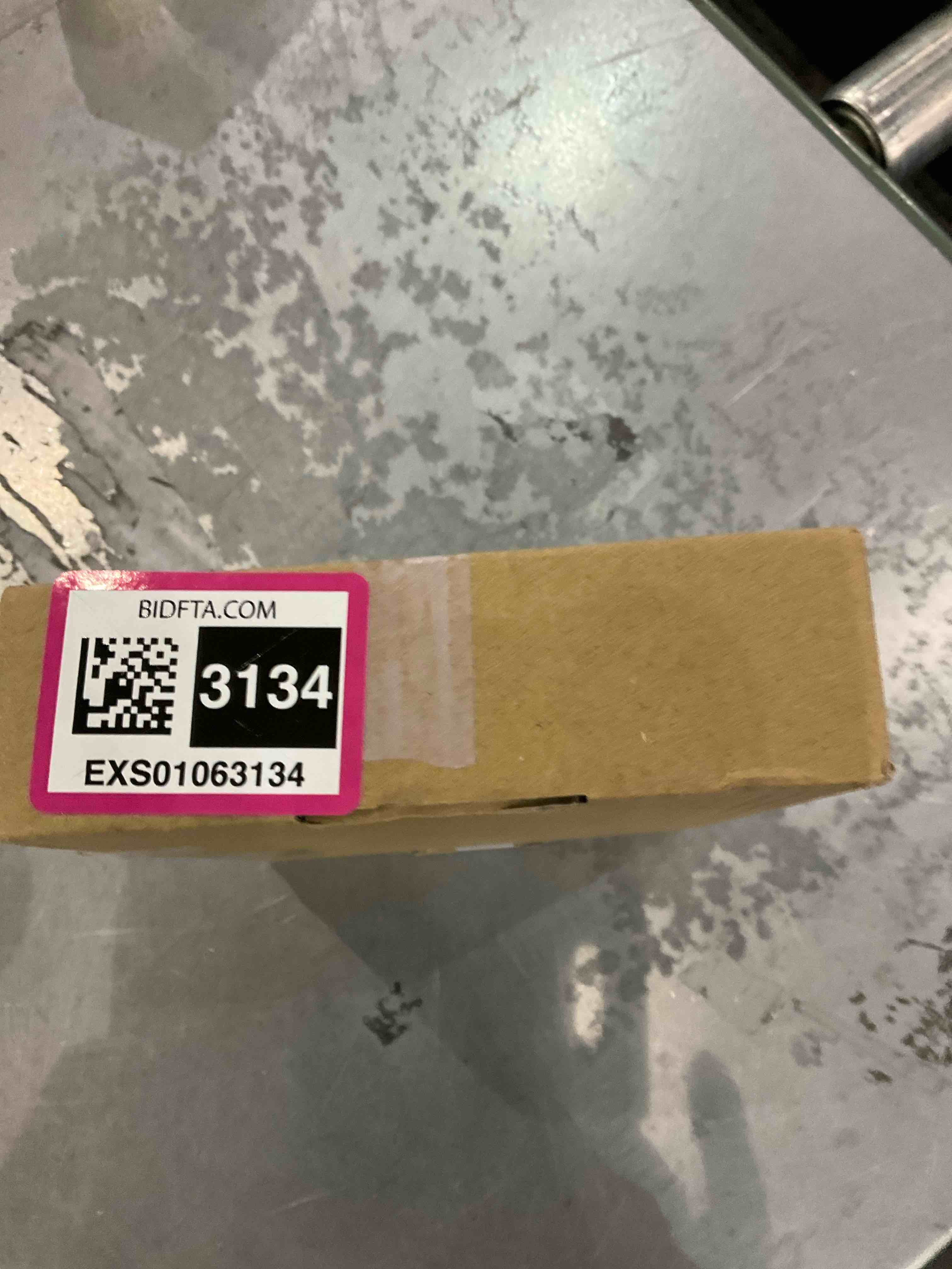 https://s3.amazonaws.com/lotting-images-prod/BargainHunt/EXS01063134_1708519383042.jpeg