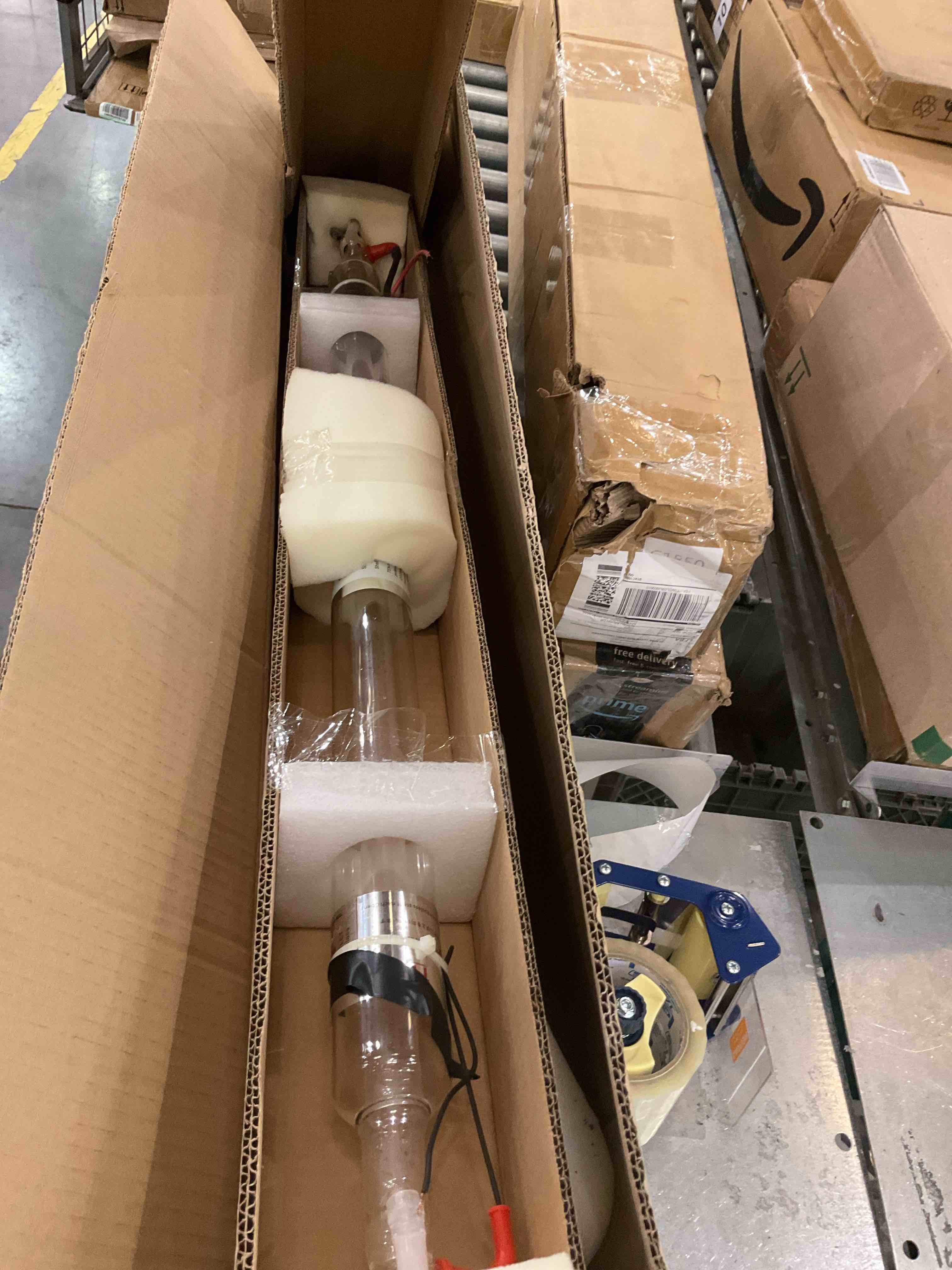 https://s3.amazonaws.com/lotting-images-prod/BargainHunt/EXS01063248_1708538607014.jpeg