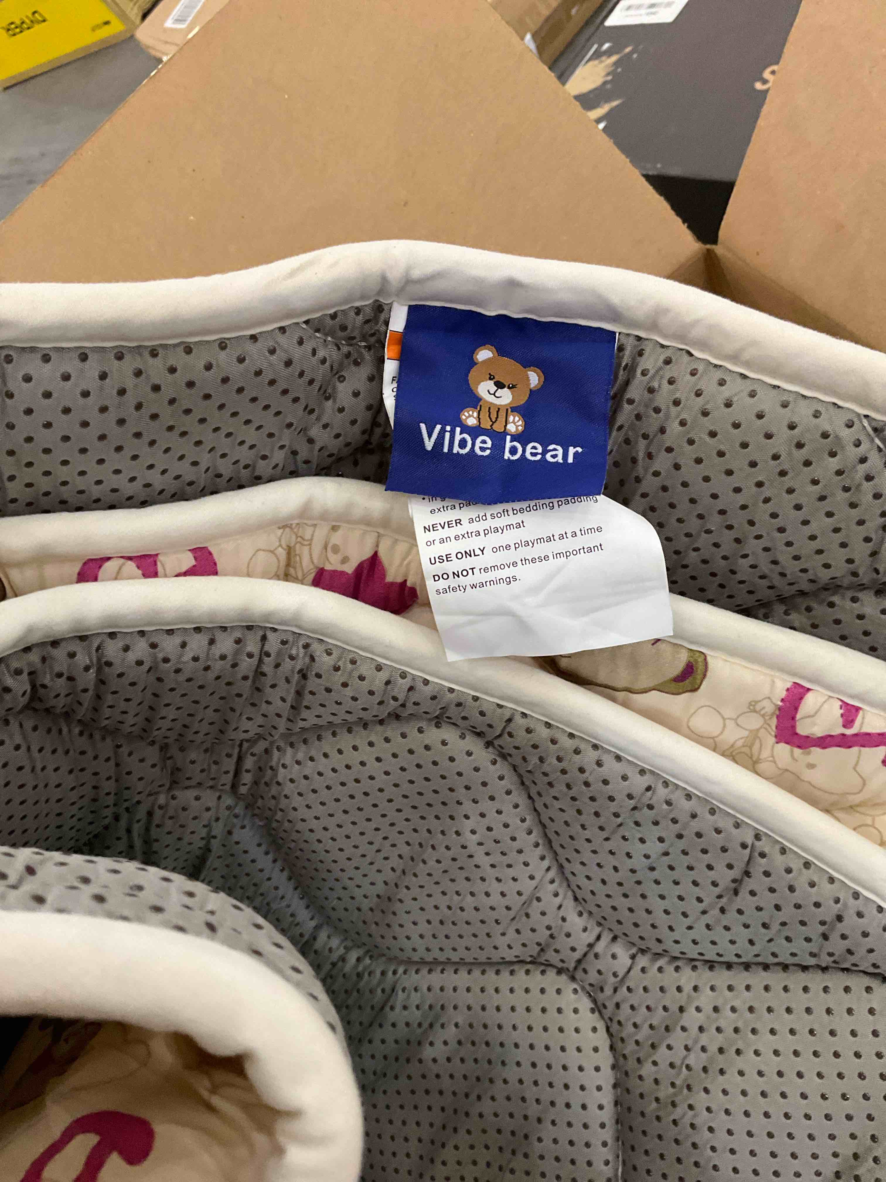 https://s3.amazonaws.com/lotting-images-prod/BargainHunt/EXS01063840_1708025447011.jpeg