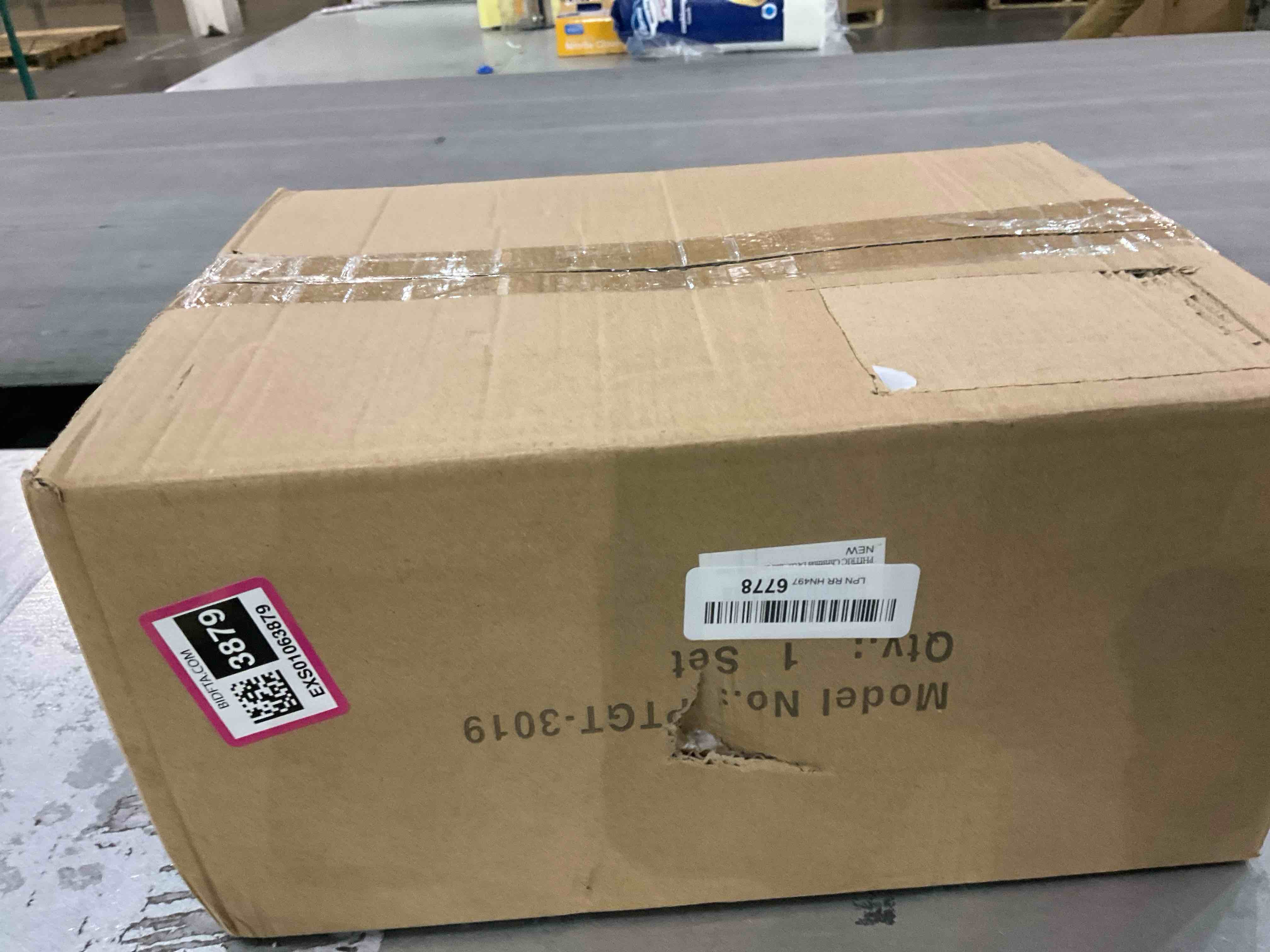 https://s3.amazonaws.com/lotting-images-prod/BargainHunt/EXS01063879_1708346206657.jpeg