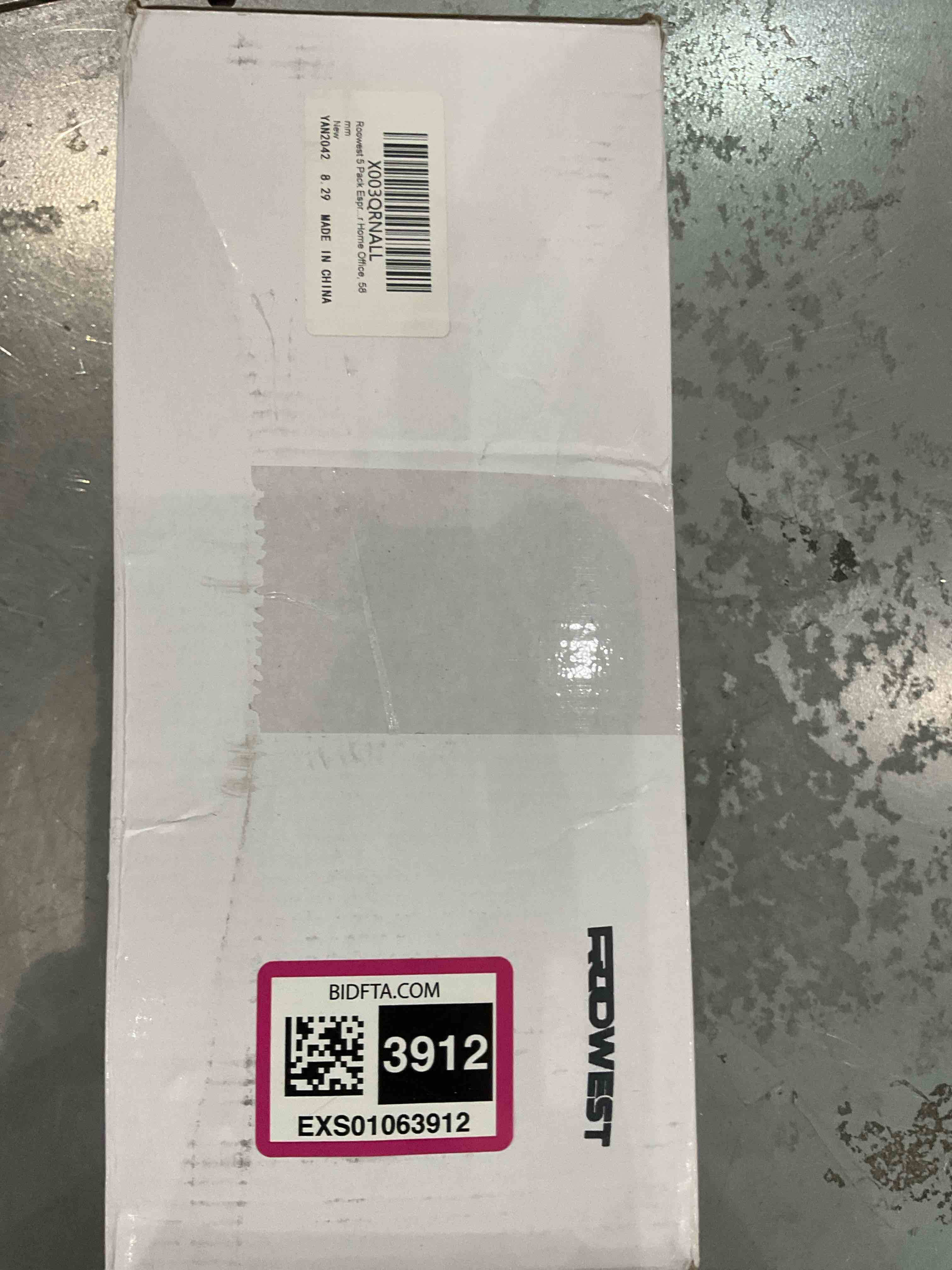 https://s3.amazonaws.com/lotting-images-prod/BargainHunt/EXS01063912_1708432511965.jpeg