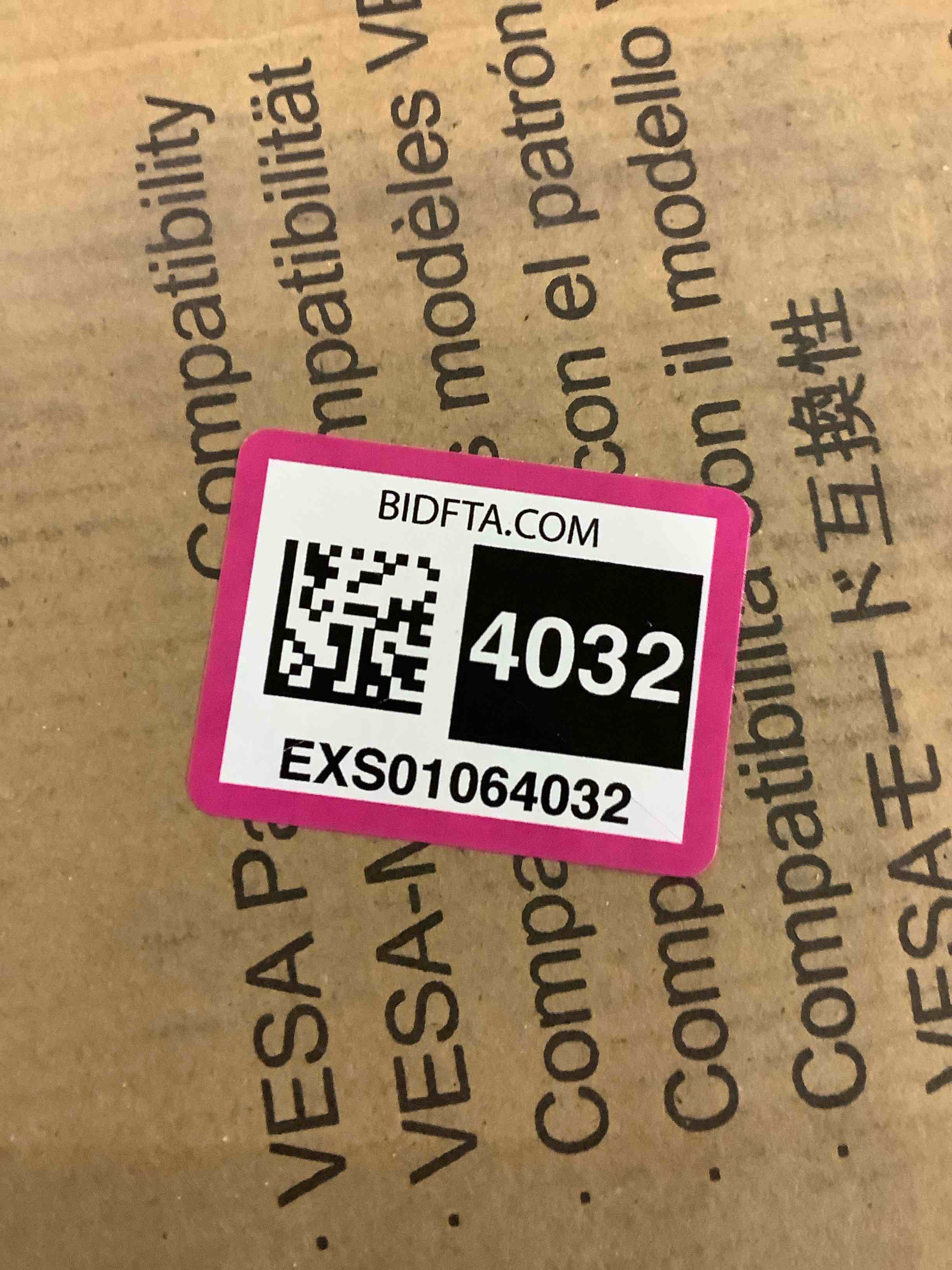 https://s3.amazonaws.com/lotting-images-prod/BargainHunt/EXS01064032_1707222943843.jpeg
