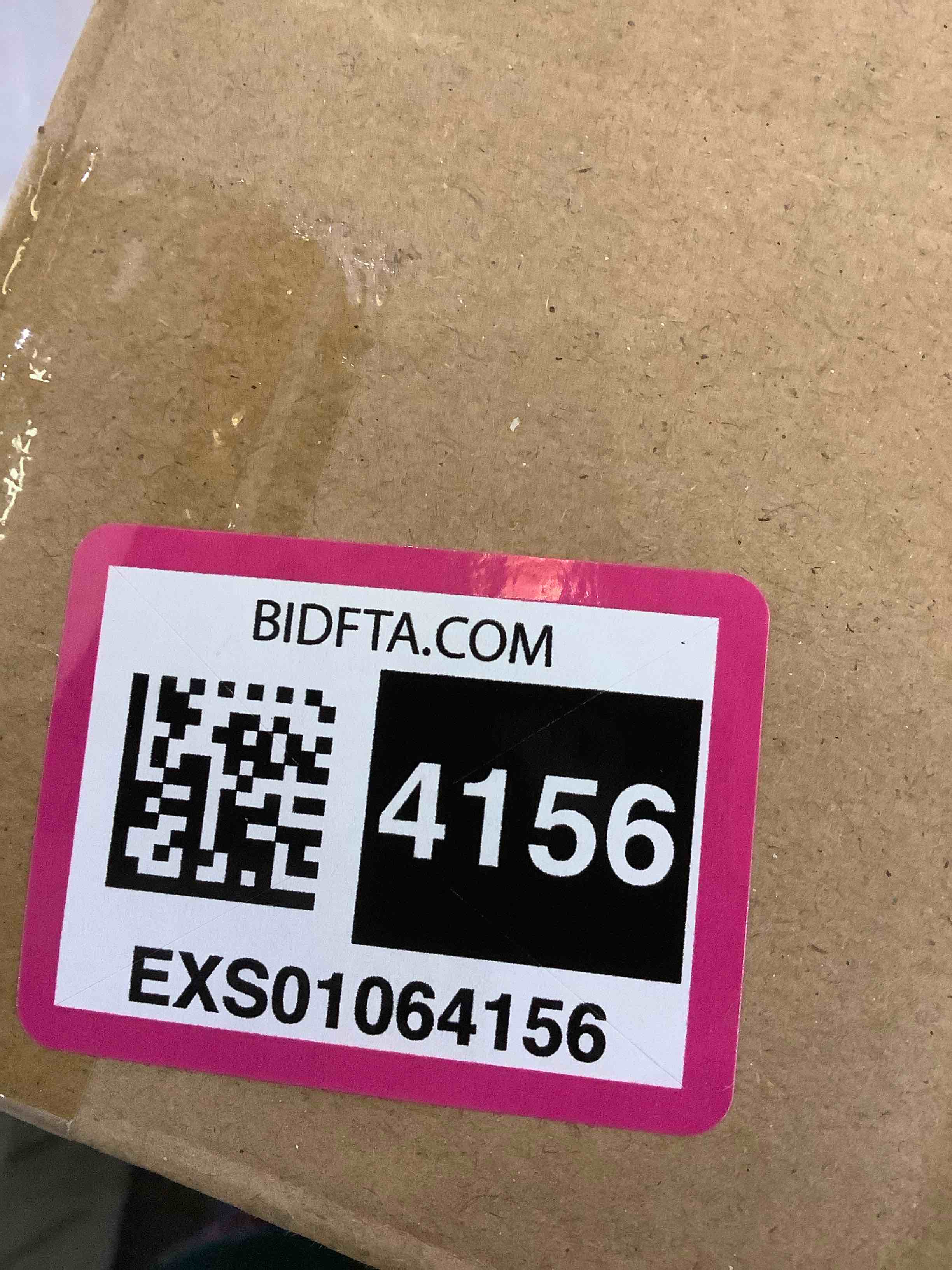 https://s3.amazonaws.com/lotting-images-prod/BargainHunt/EXS01064156_1707242703074.jpeg