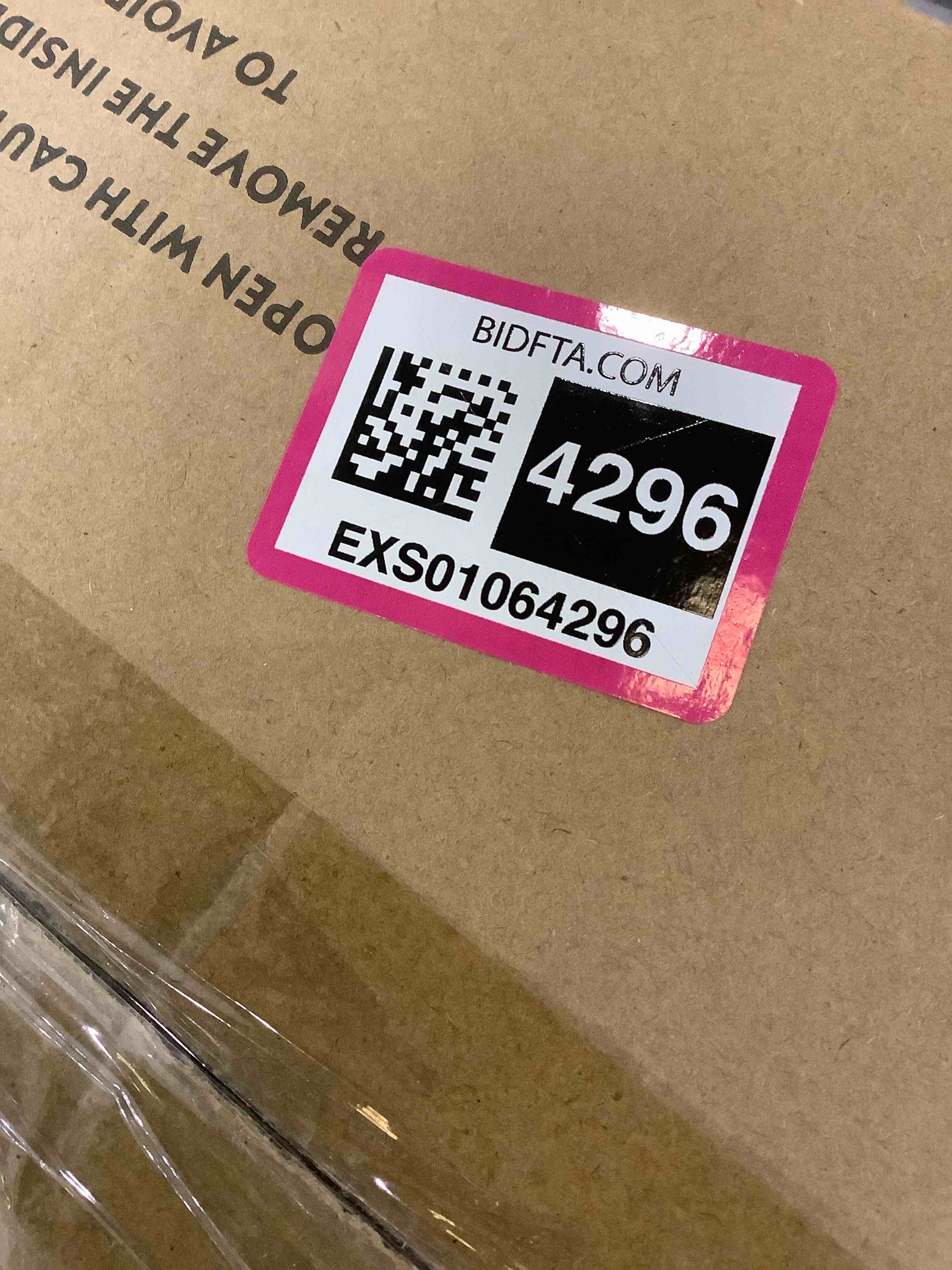https://s3.amazonaws.com/lotting-images-prod/BargainHunt/EXS01064296_1707323772664.jpeg