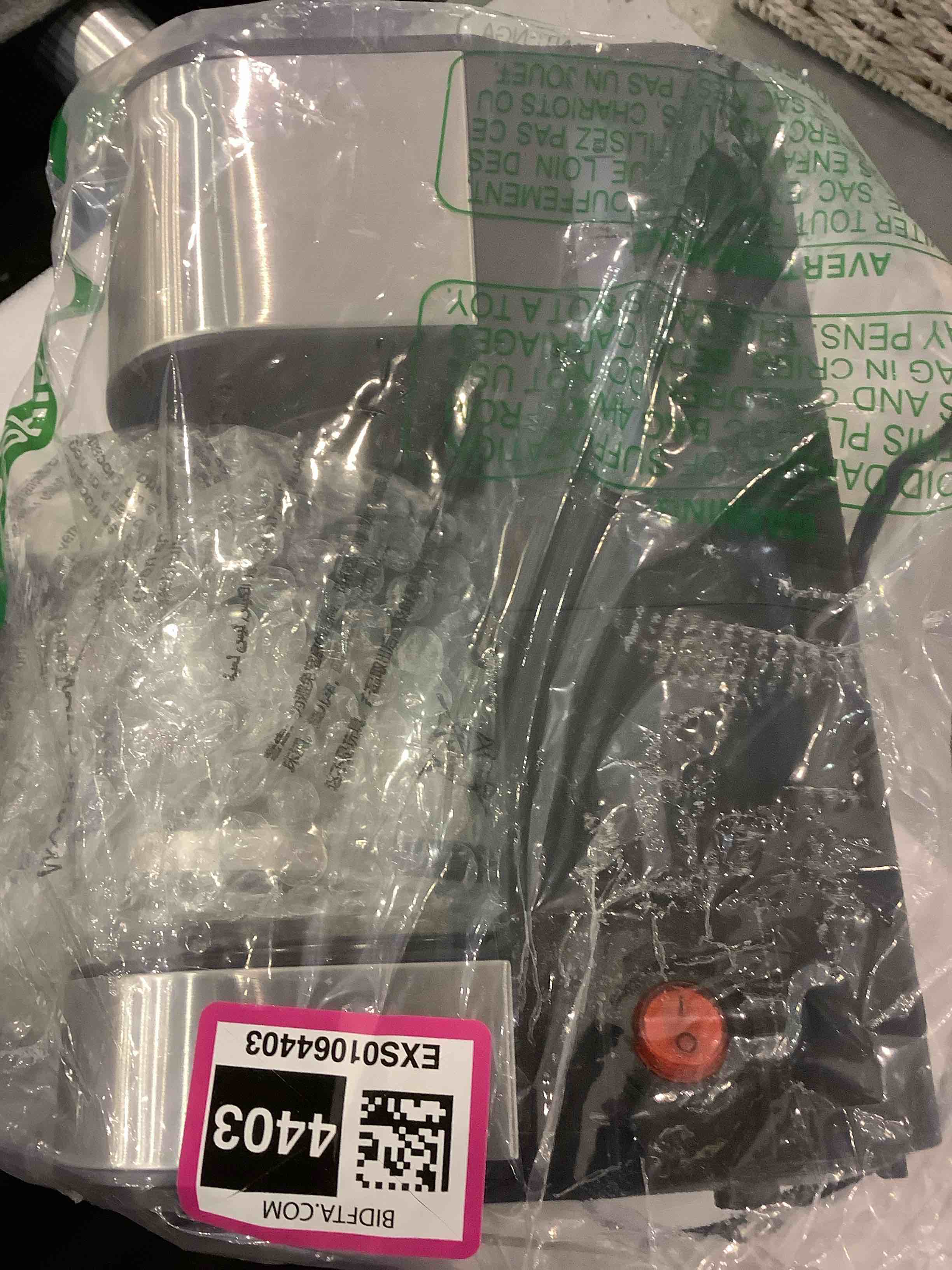 https://s3.amazonaws.com/lotting-images-prod/BargainHunt/EXS01064403_1707398351126.jpeg