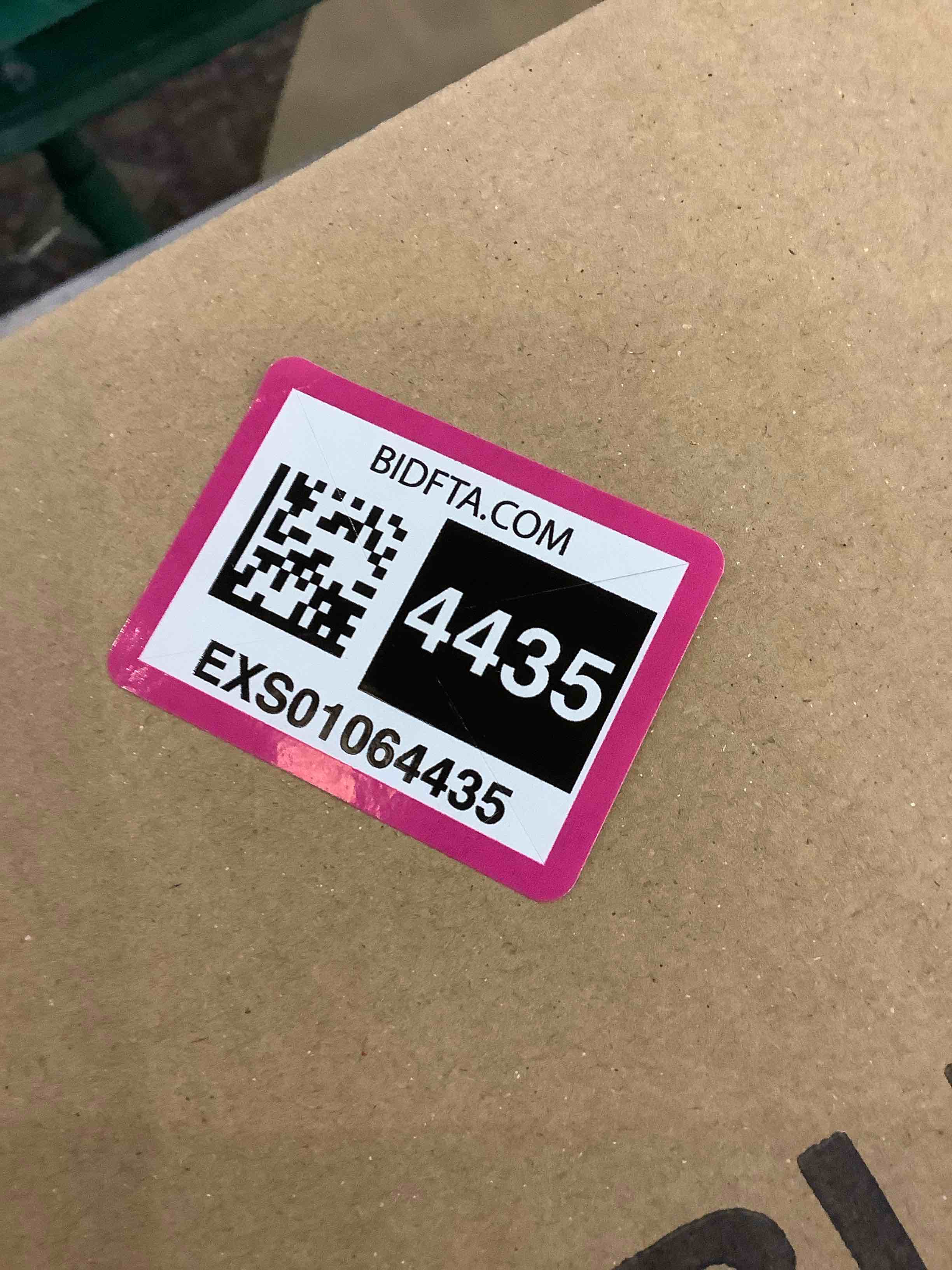 https://s3.amazonaws.com/lotting-images-prod/BargainHunt/EXS01064435_1707403403753.jpeg