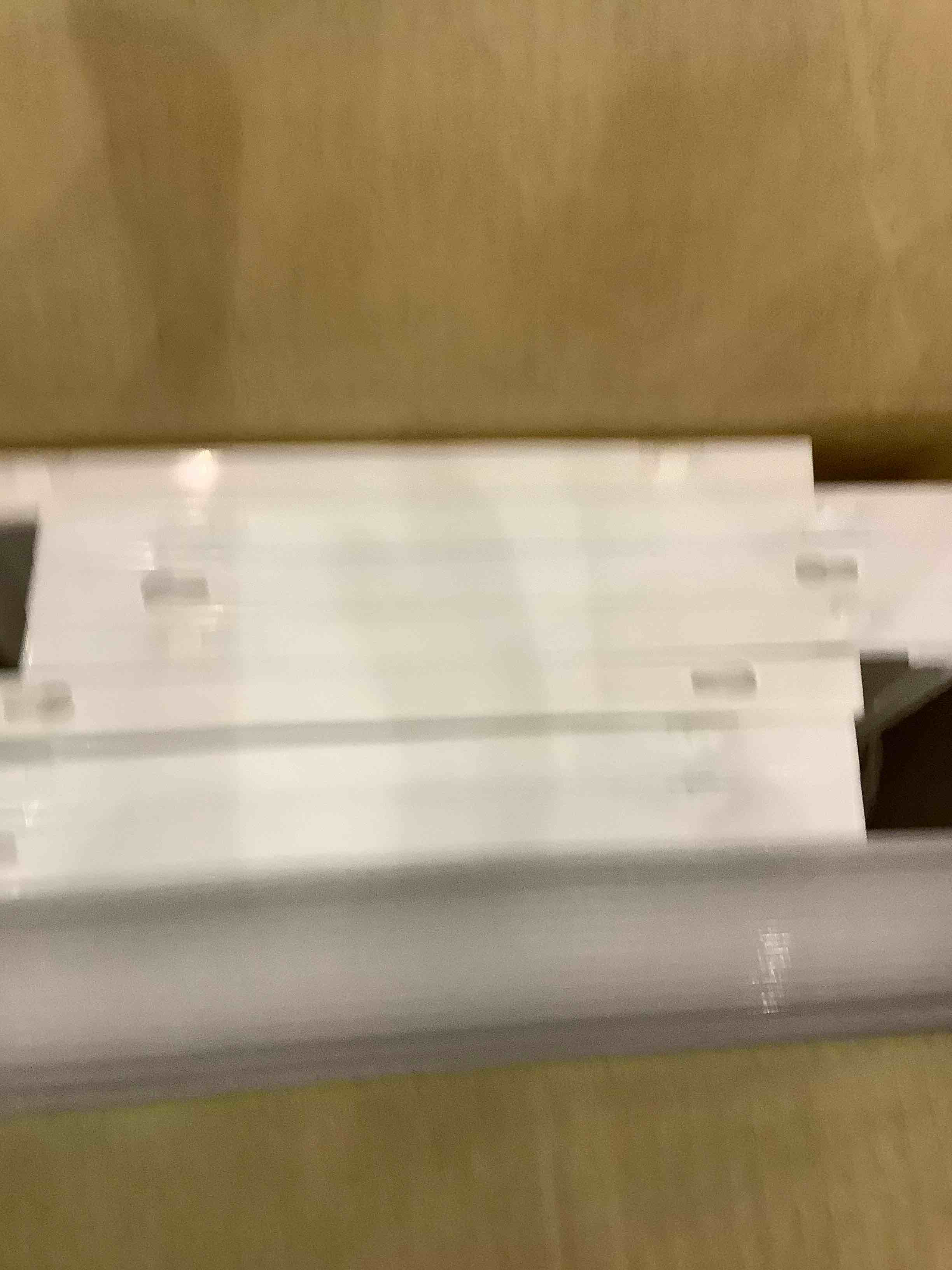 https://s3.amazonaws.com/lotting-images-prod/BargainHunt/EXS01065126_1706550828627.jpeg