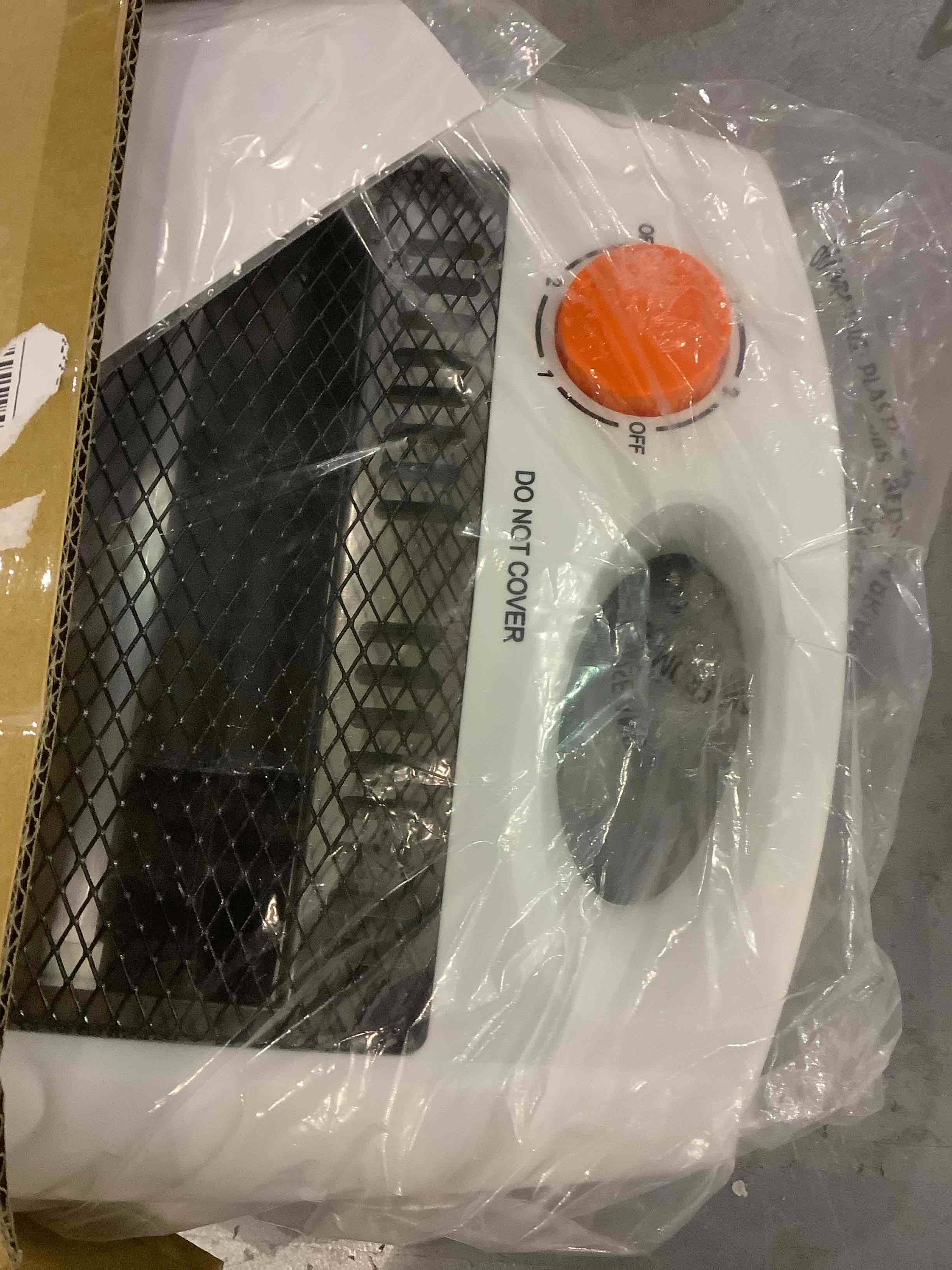 https://s3.amazonaws.com/lotting-images-prod/BargainHunt/EXS01065163_1706616903415.jpeg