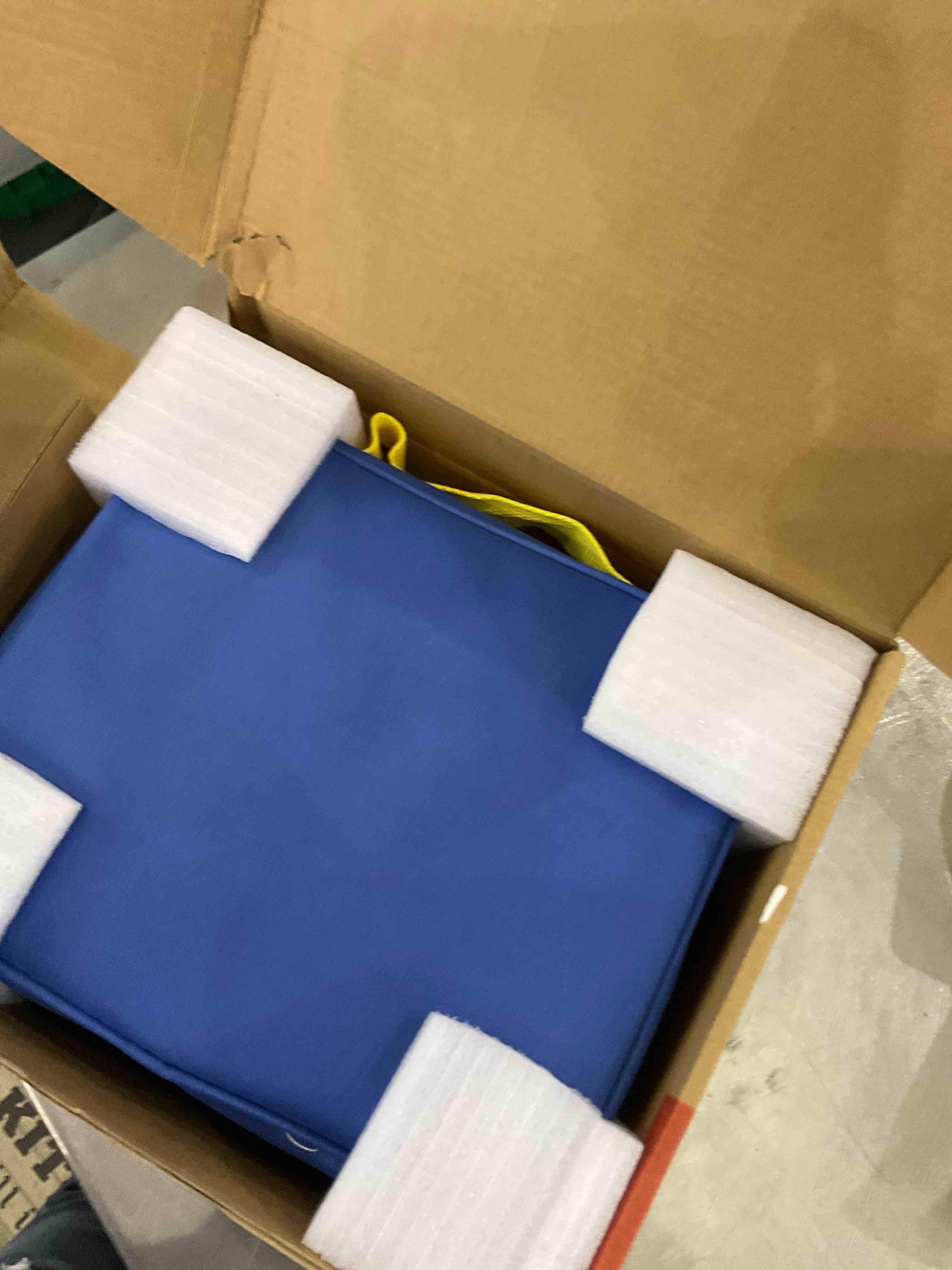 https://s3.amazonaws.com/lotting-images-prod/BargainHunt/EXS01065523_1706639125479.jpeg