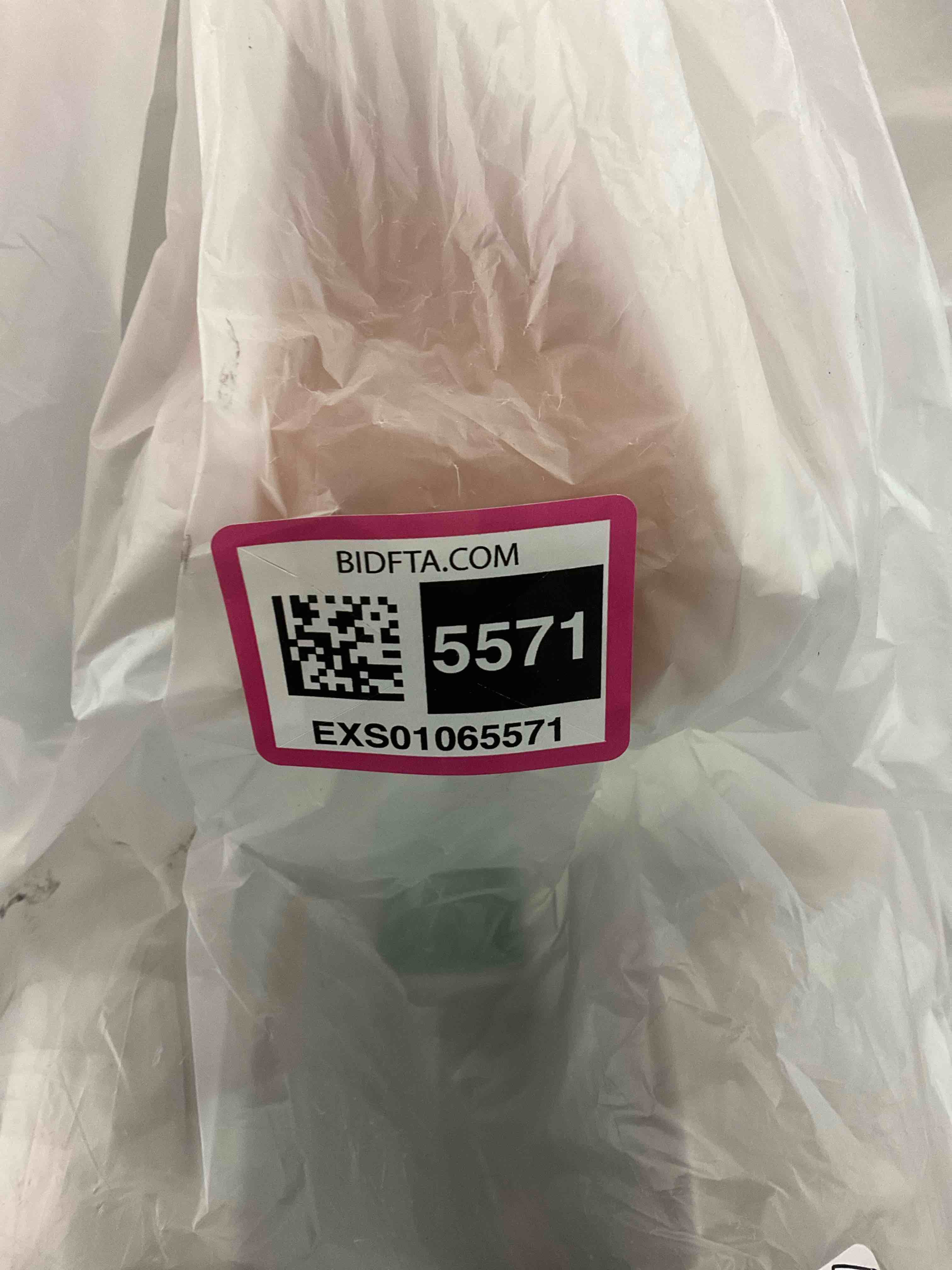 https://s3.amazonaws.com/lotting-images-prod/BargainHunt/EXS01065571_1706702532482.jpeg