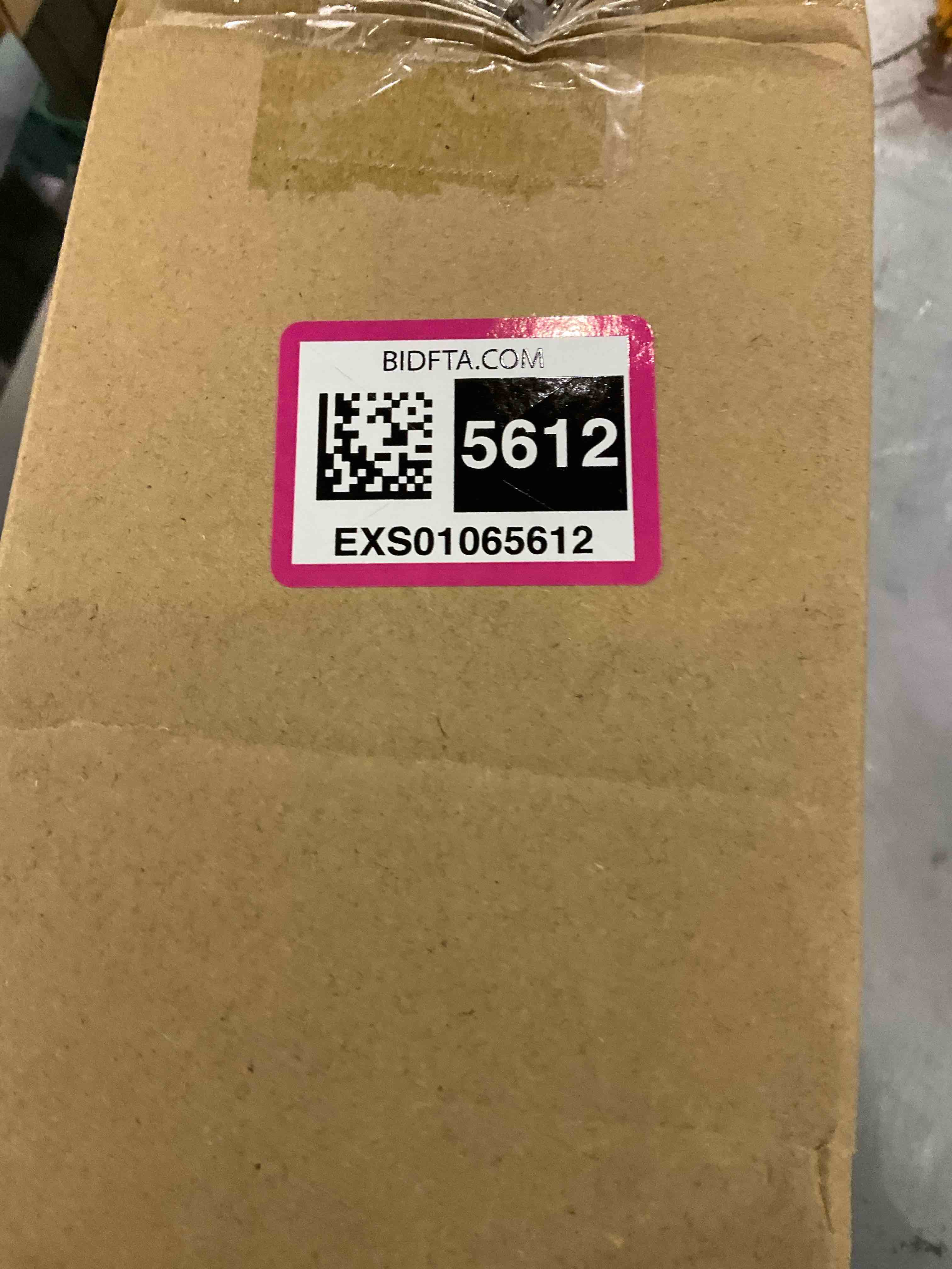 https://s3.amazonaws.com/lotting-images-prod/BargainHunt/EXS01065612_1706708165174.jpeg