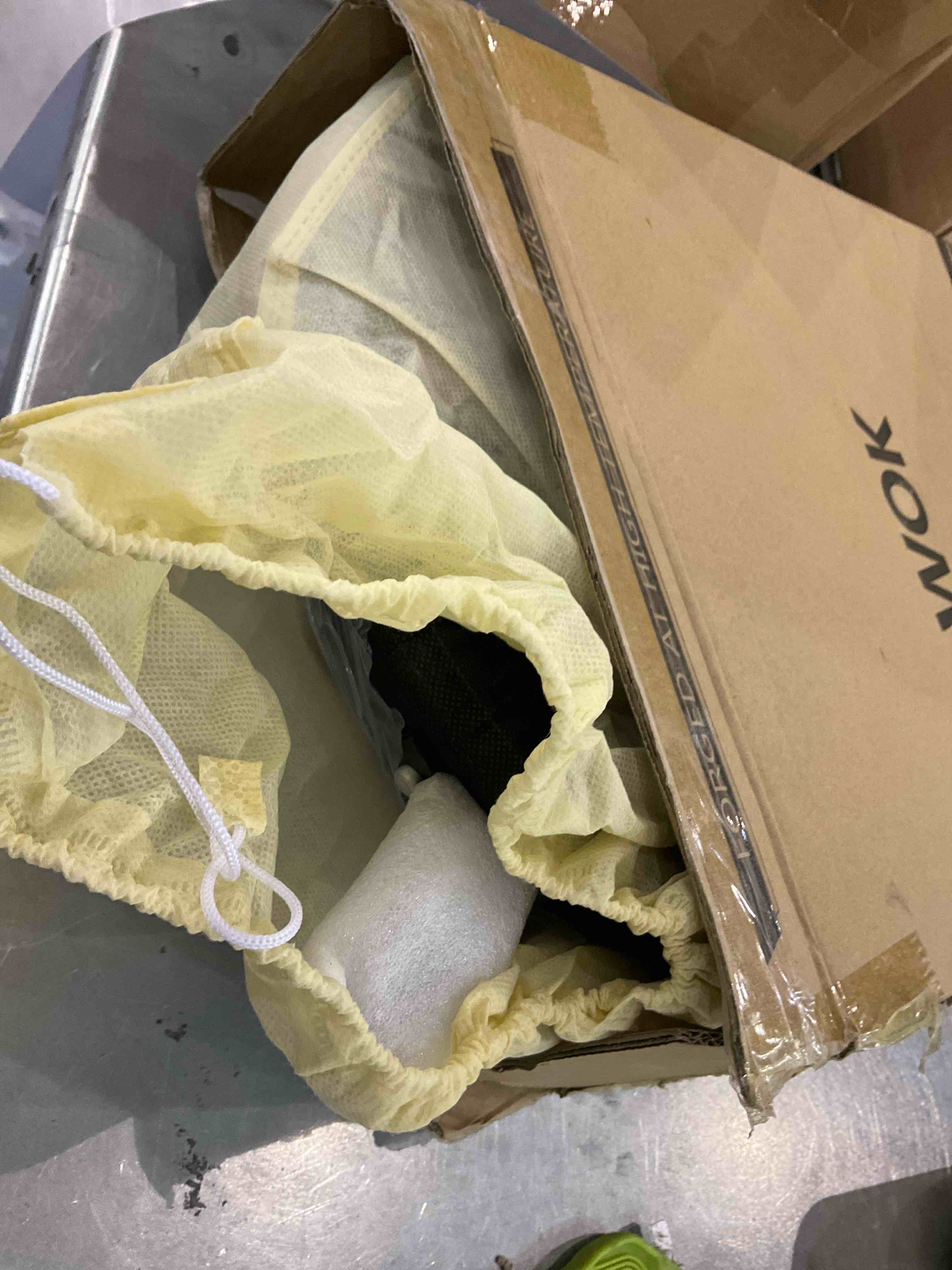 https://s3.amazonaws.com/lotting-images-prod/BargainHunt/EXS01065612_1706708211443.jpeg