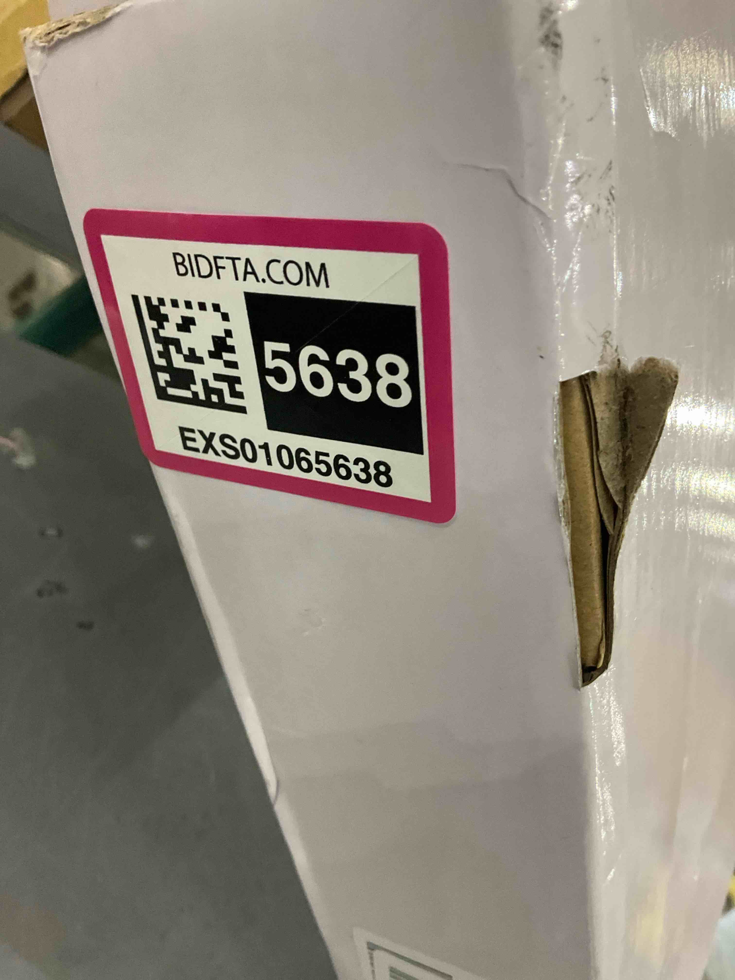 https://s3.amazonaws.com/lotting-images-prod/BargainHunt/EXS01065638_1706713125396.jpeg