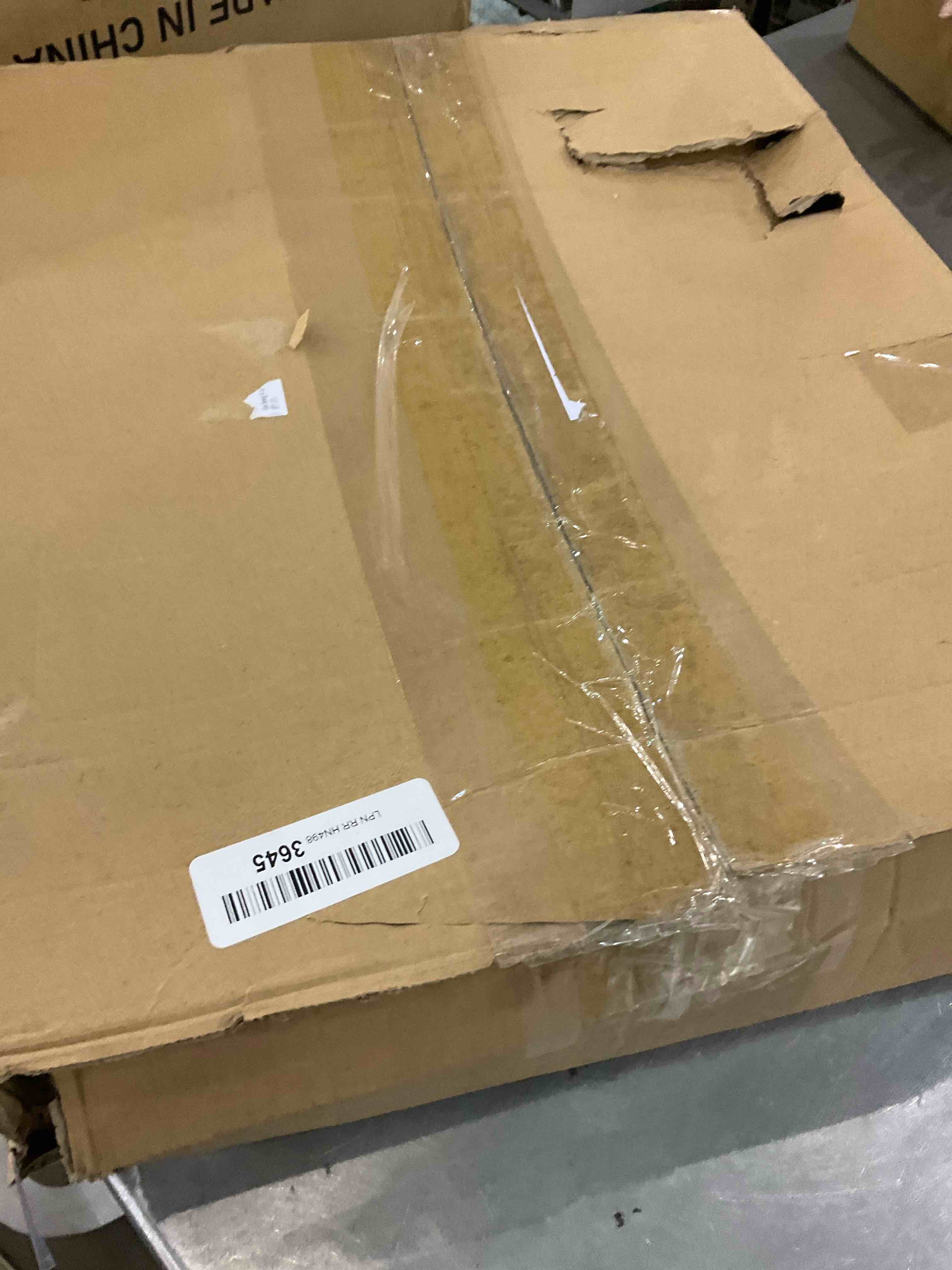 https://s3.amazonaws.com/lotting-images-prod/BargainHunt/EXS01065786_1706794010509.jpeg