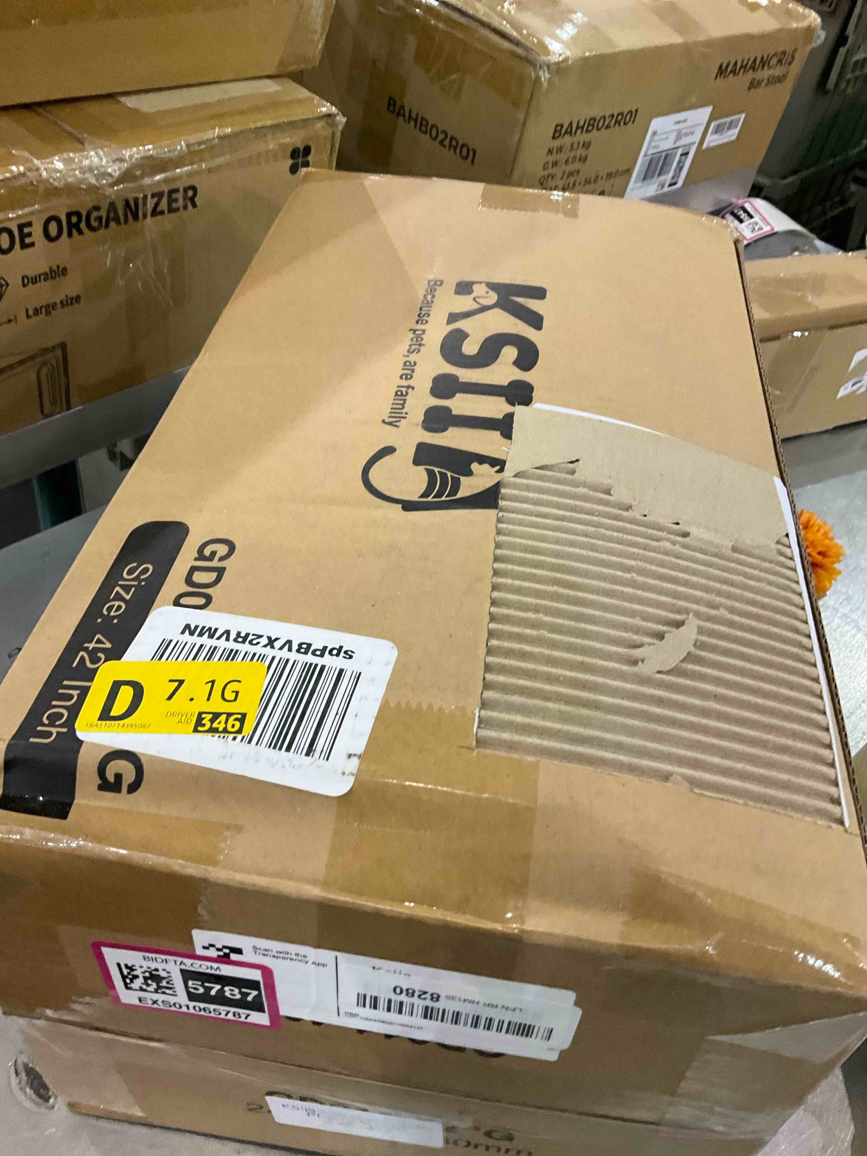 https://s3.amazonaws.com/lotting-images-prod/BargainHunt/EXS01065787_1706794102703.jpeg