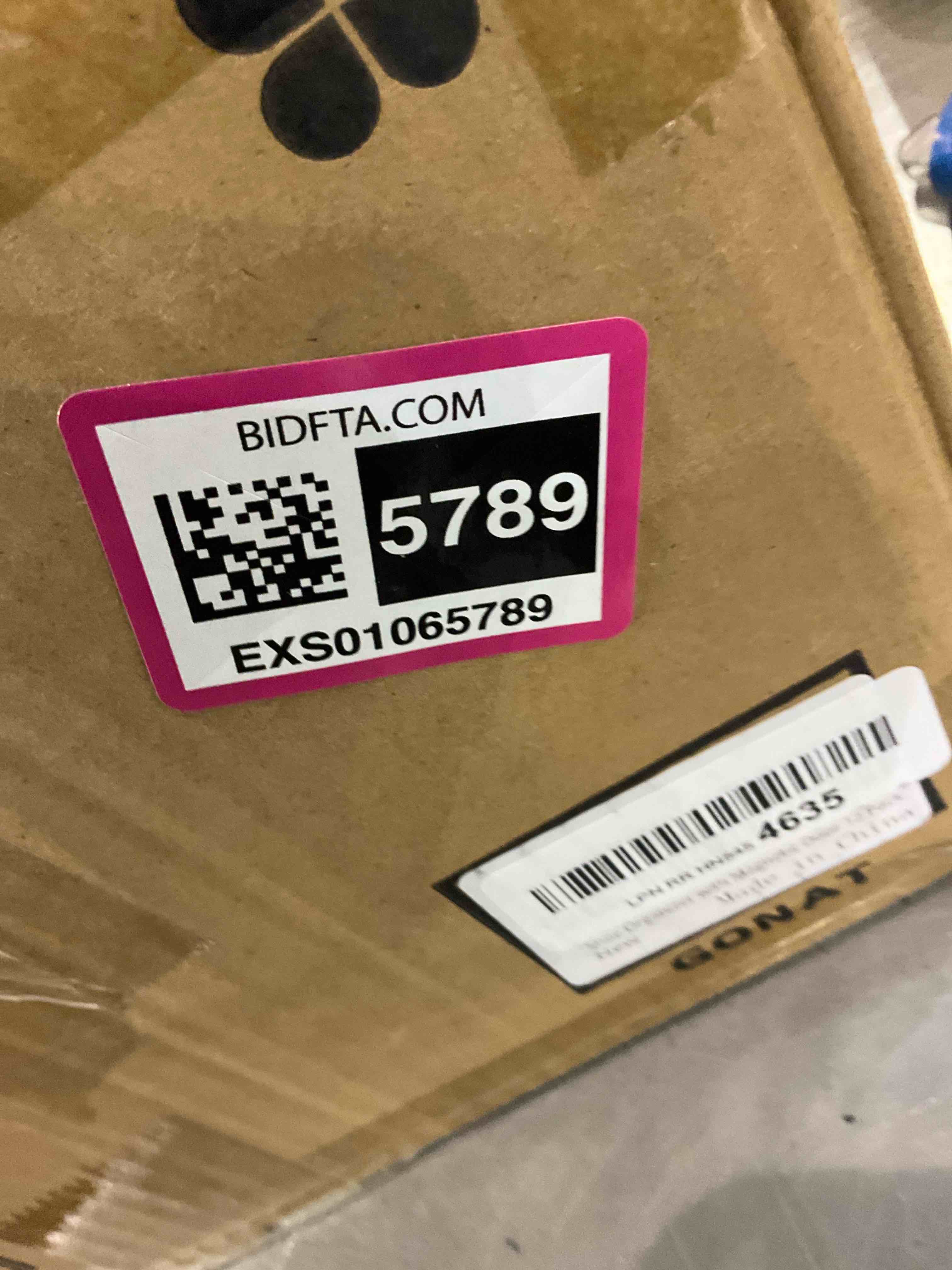 https://s3.amazonaws.com/lotting-images-prod/BargainHunt/EXS01065789_1706794407689.jpeg