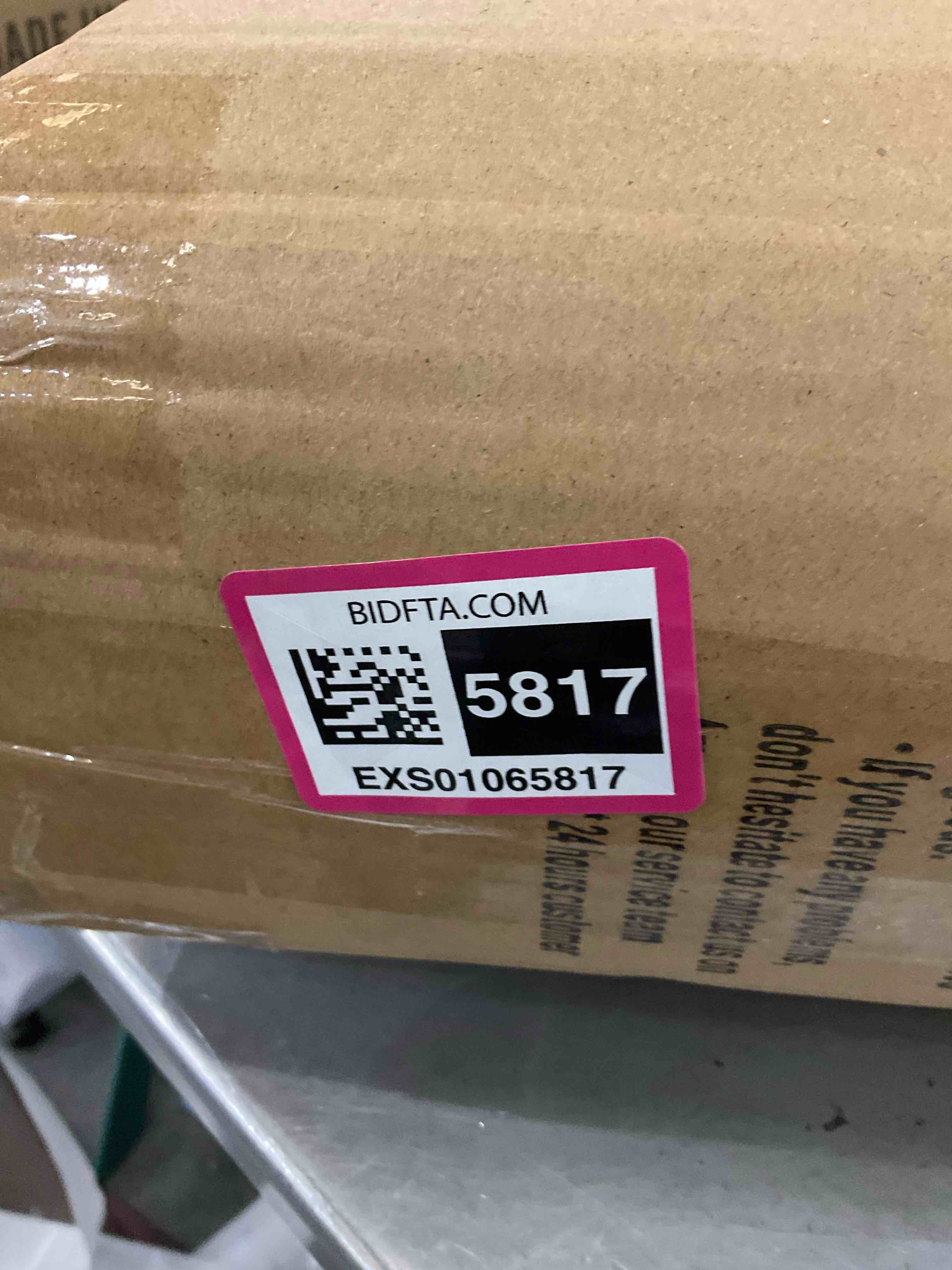 https://s3.amazonaws.com/lotting-images-prod/BargainHunt/EXS01065817_1706799756206.jpeg