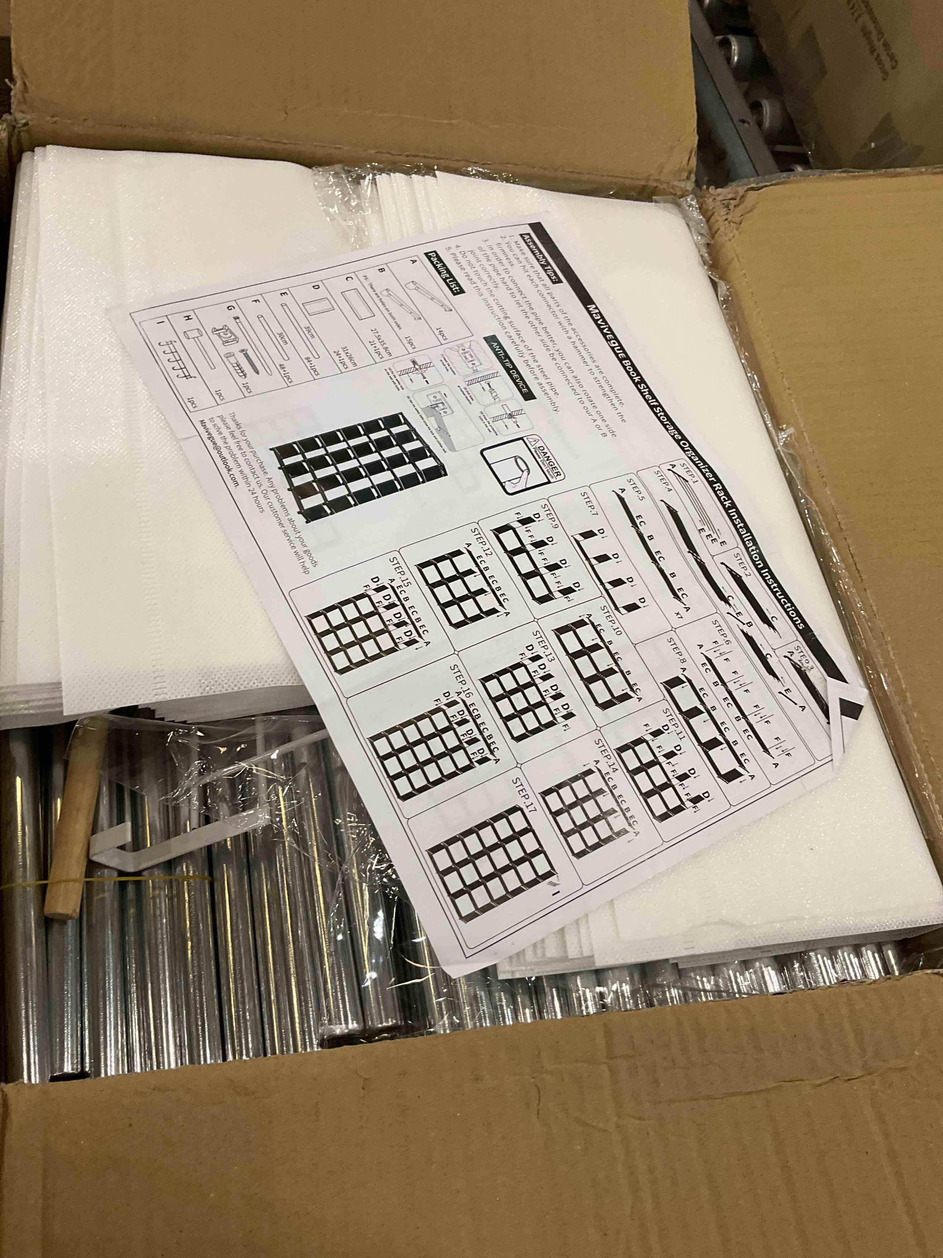https://s3.amazonaws.com/lotting-images-prod/BargainHunt/EXS01065825_1706800659087.jpeg