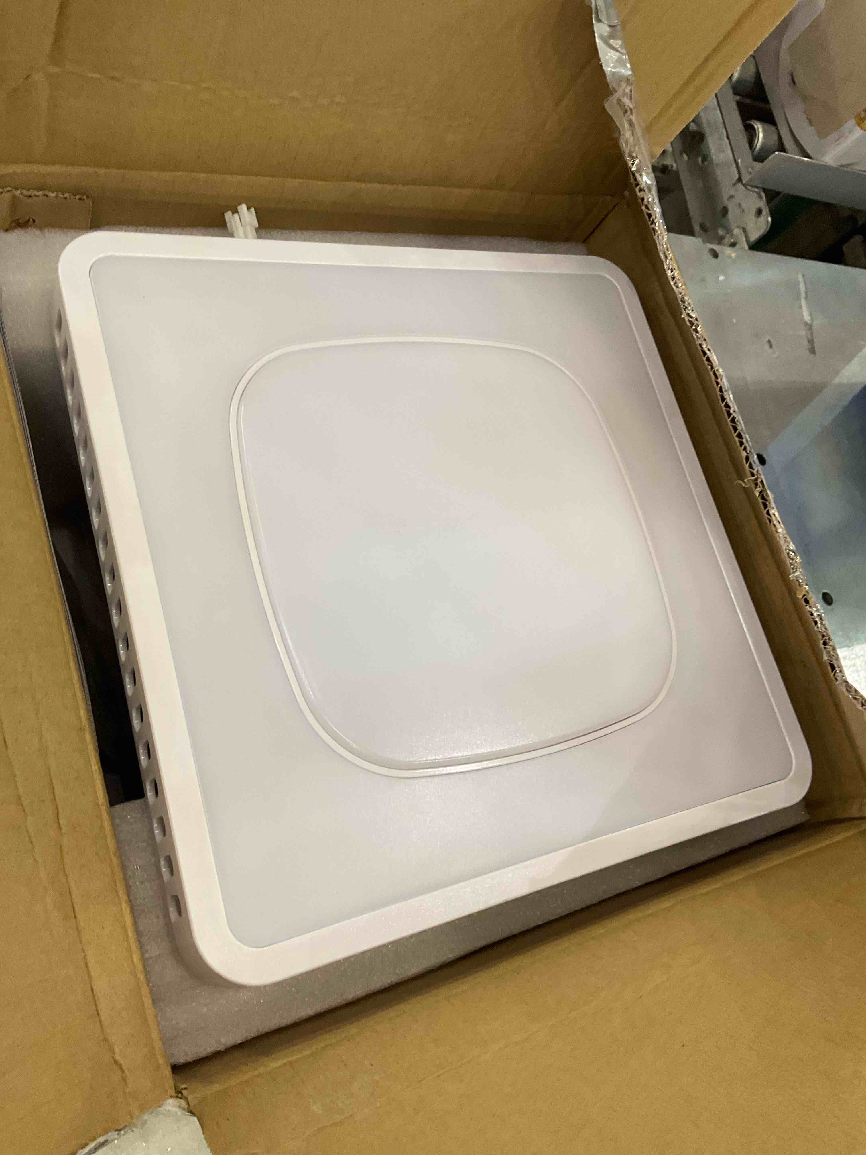 https://s3.amazonaws.com/lotting-images-prod/BargainHunt/EXS01065950_1707162977742.jpeg