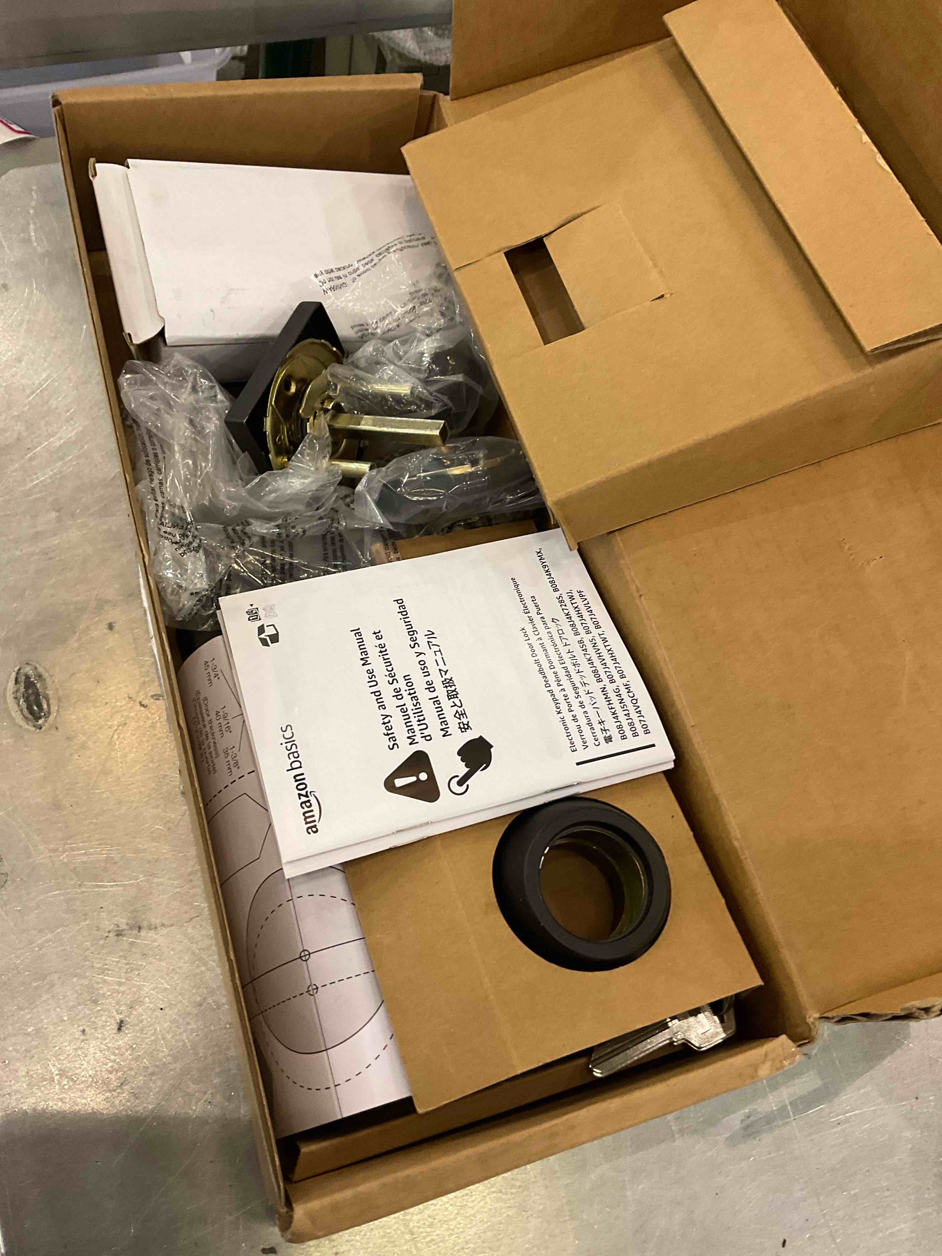 https://s3.amazonaws.com/lotting-images-prod/BargainHunt/EXS01065955_1707163330117.jpeg
