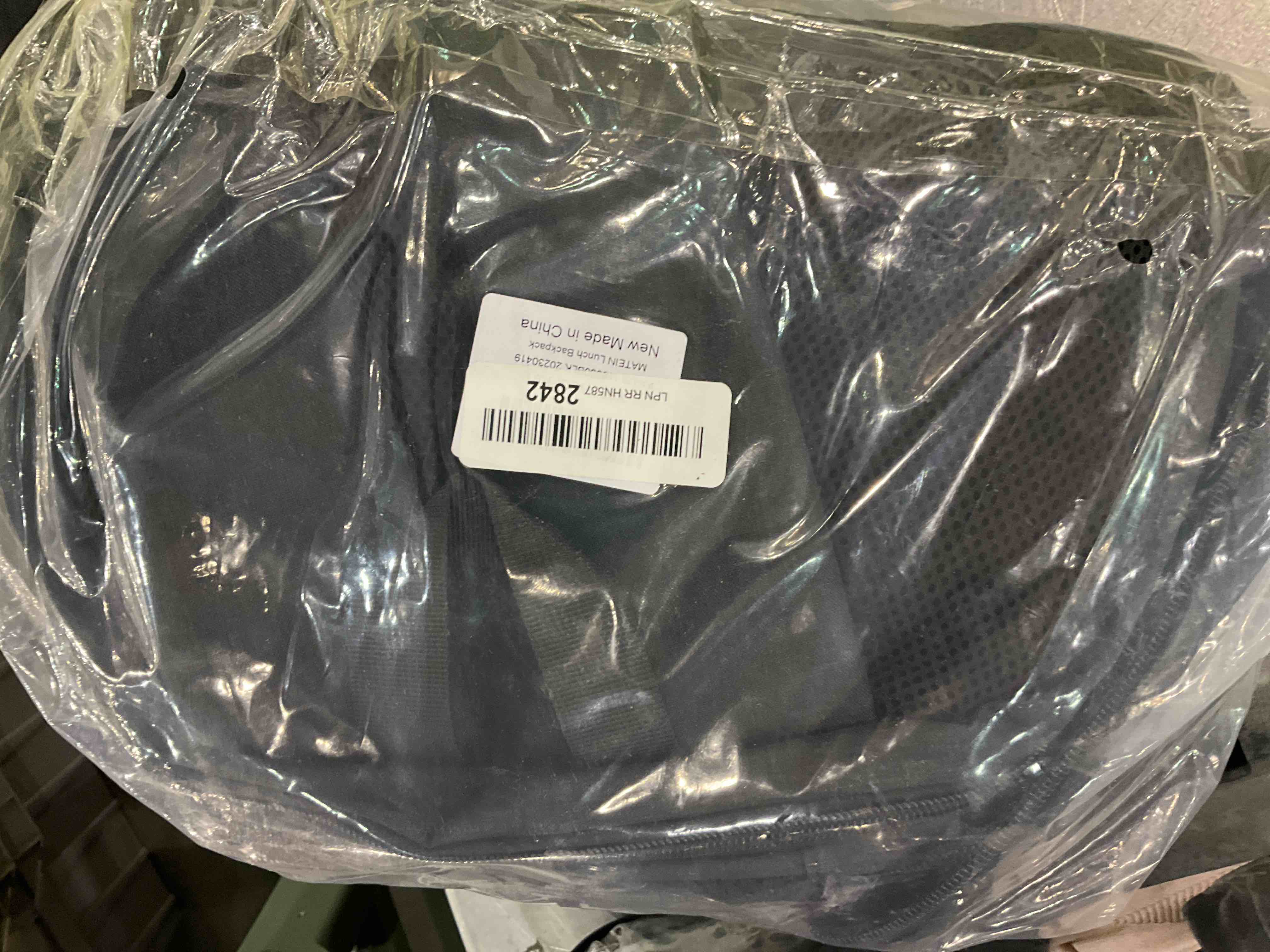 https://s3.amazonaws.com/lotting-images-prod/BargainHunt/EXS01066057_1706705101065.jpeg