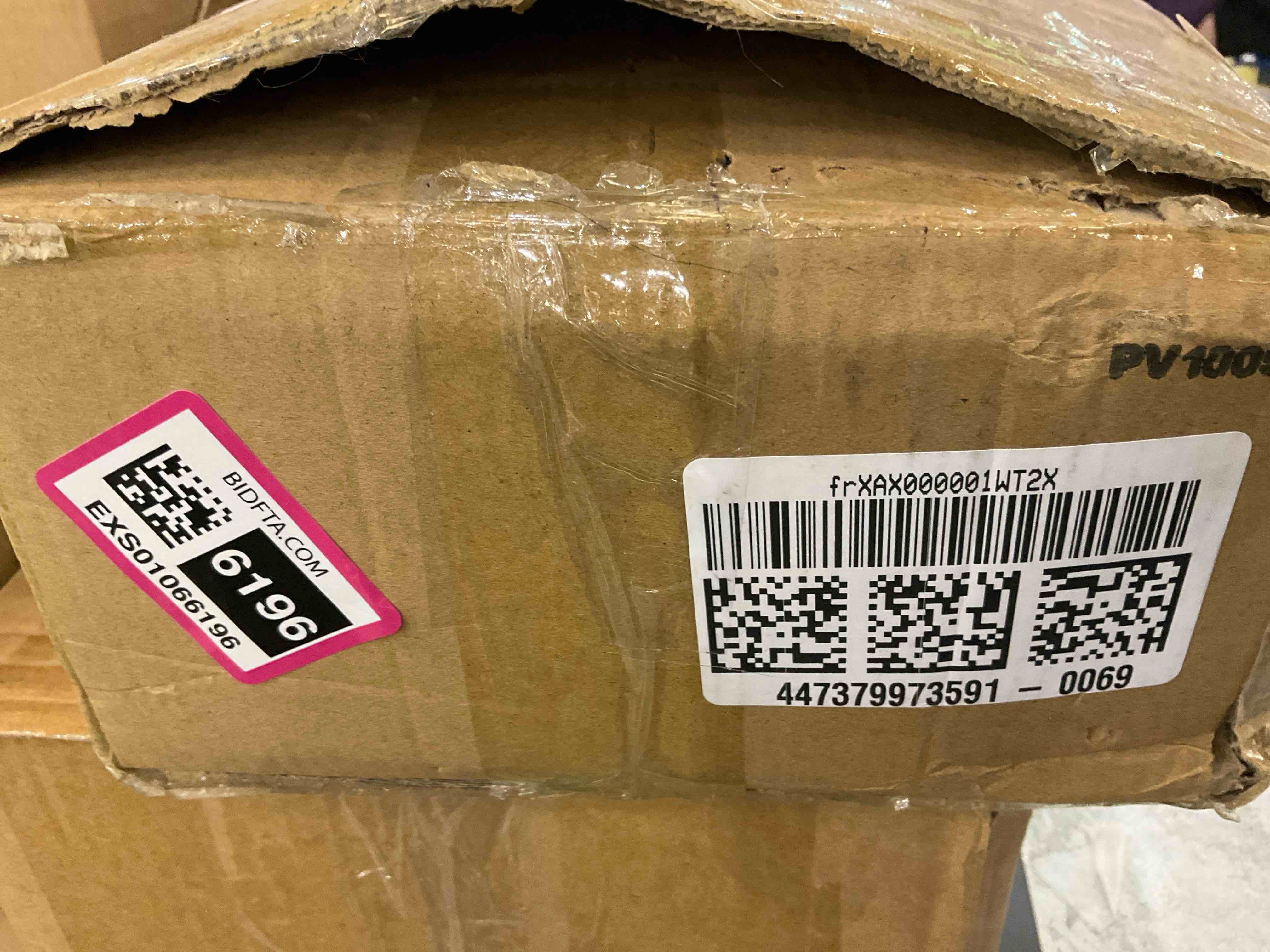 https://s3.amazonaws.com/lotting-images-prod/BargainHunt/EXS01066196_1706716963662.jpeg
