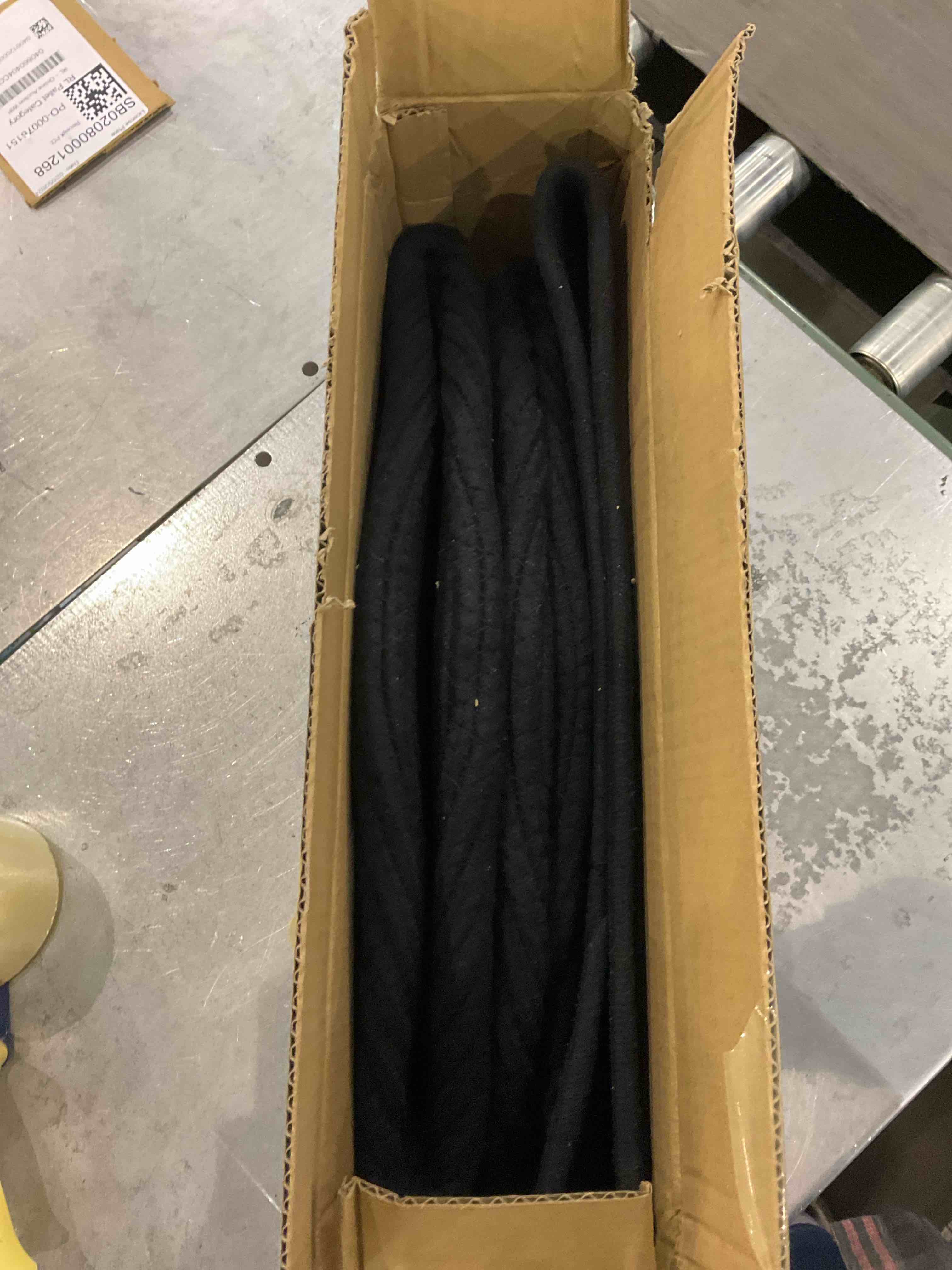 https://s3.amazonaws.com/lotting-images-prod/BargainHunt/EXS01066266_1707222068815.jpeg
