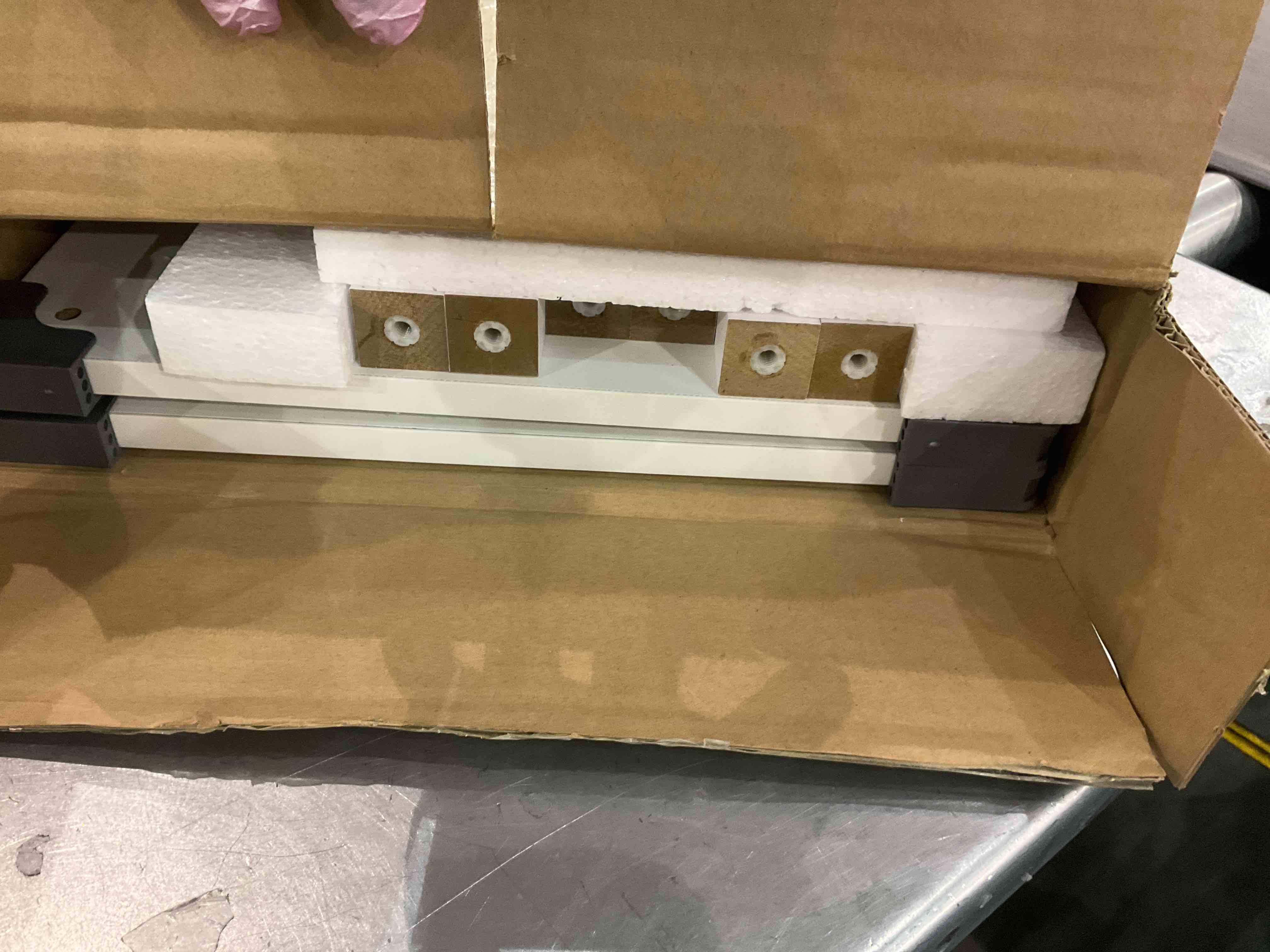https://s3.amazonaws.com/lotting-images-prod/BargainHunt/EXS01066268_1707222231036.jpeg
