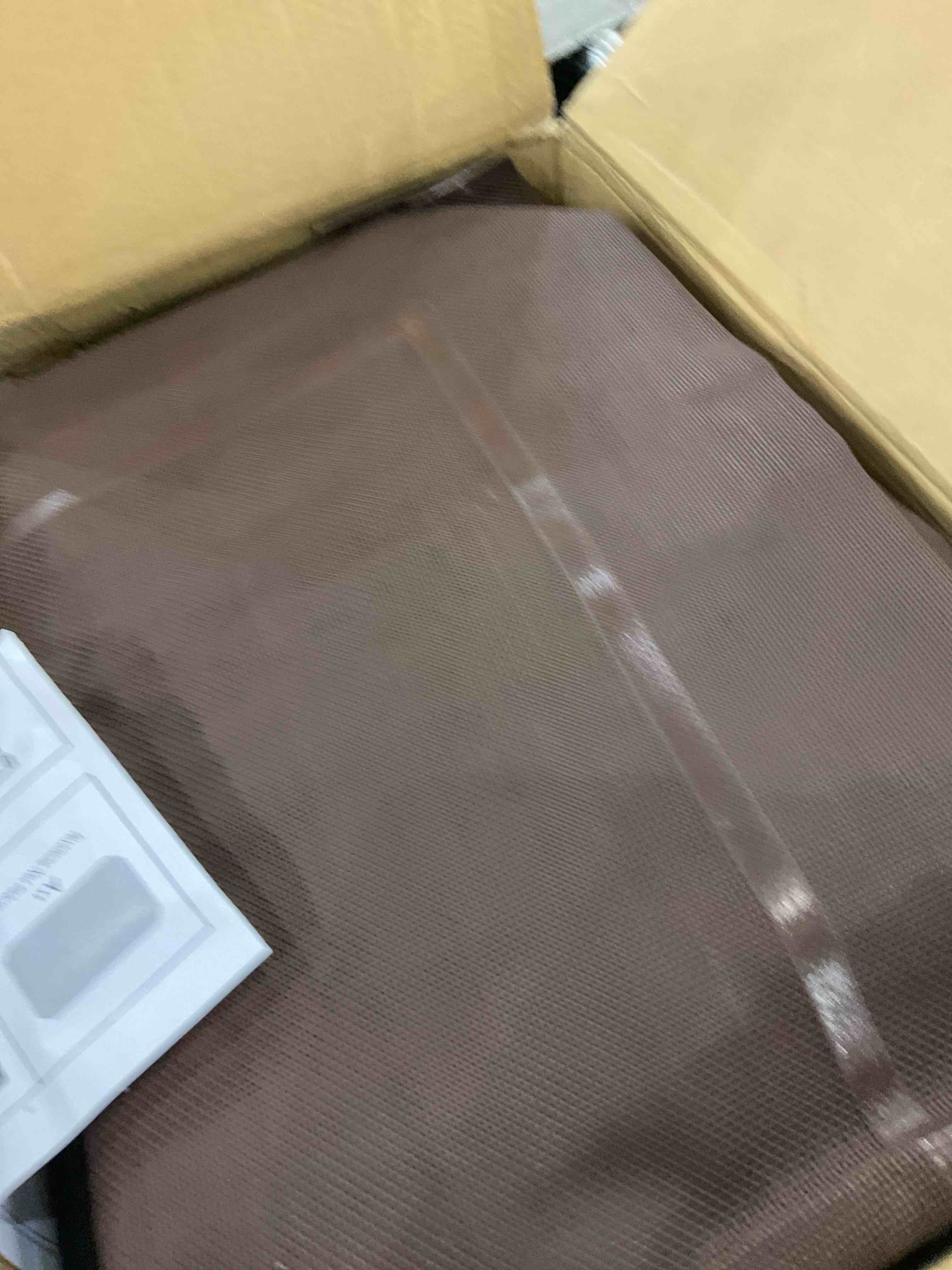 https://s3.amazonaws.com/lotting-images-prod/BargainHunt/EXS01066646_1706708730481.jpeg