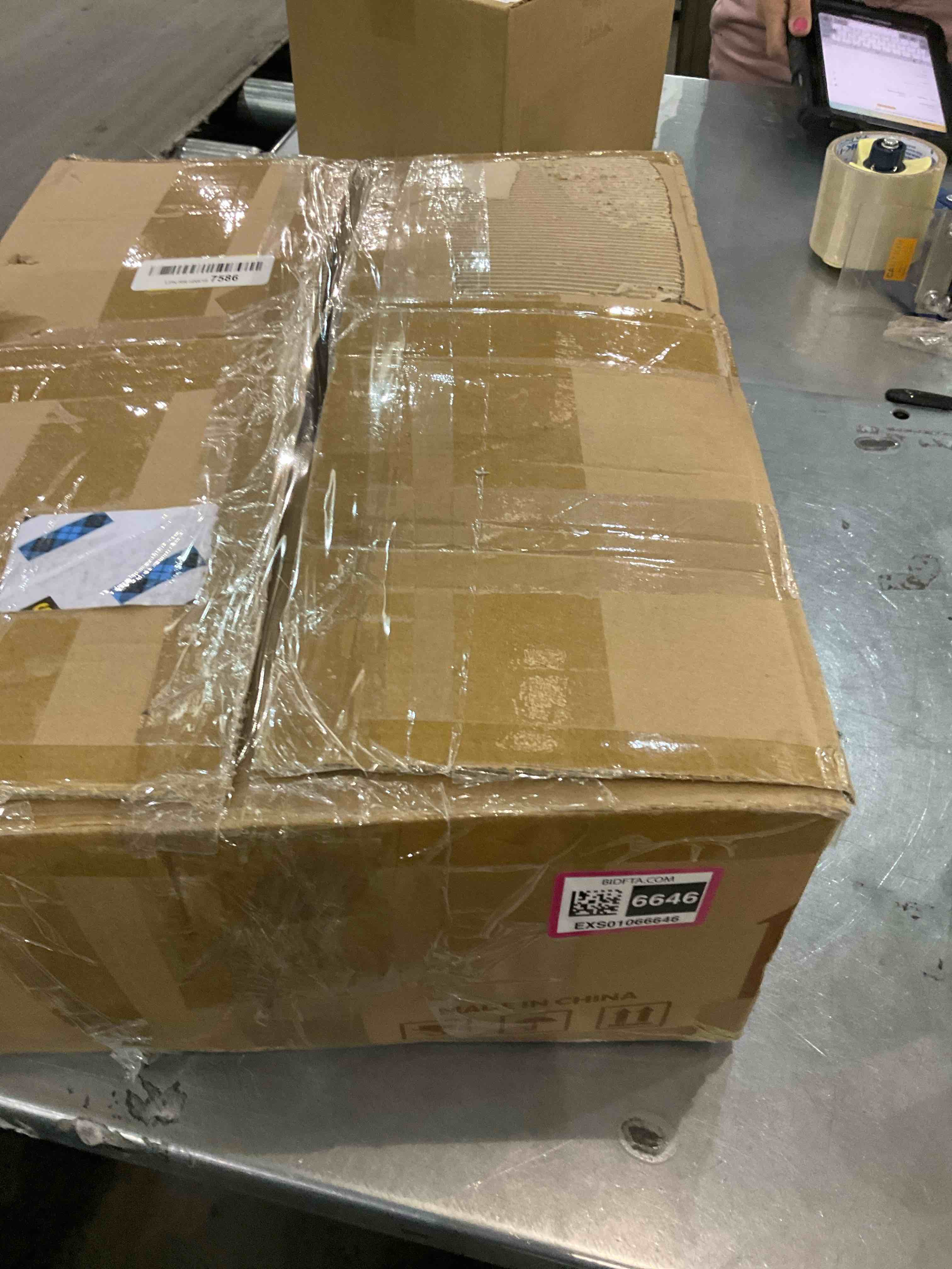 https://s3.amazonaws.com/lotting-images-prod/BargainHunt/EXS01066646_1706708760948.jpeg