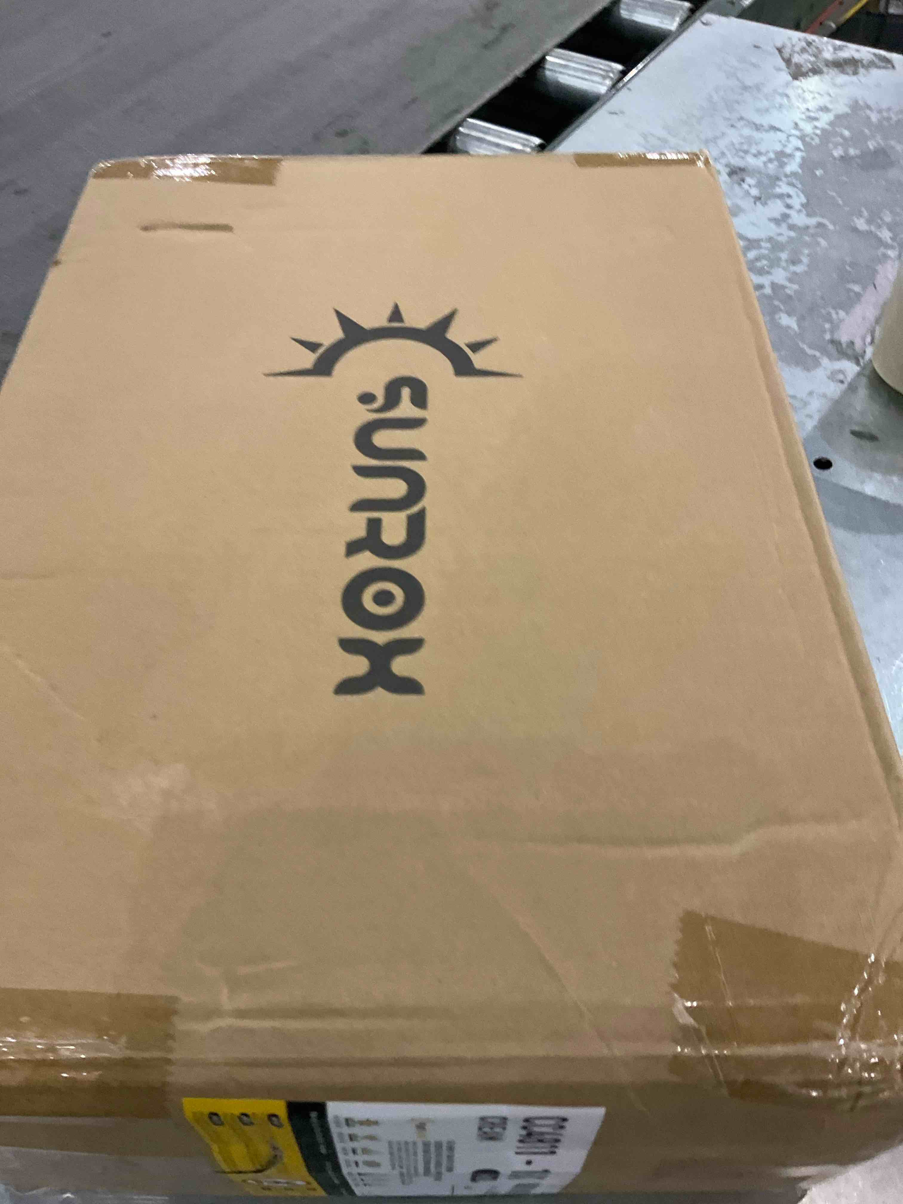 https://s3.amazonaws.com/lotting-images-prod/BargainHunt/EXS01066649_1706710715088.jpeg