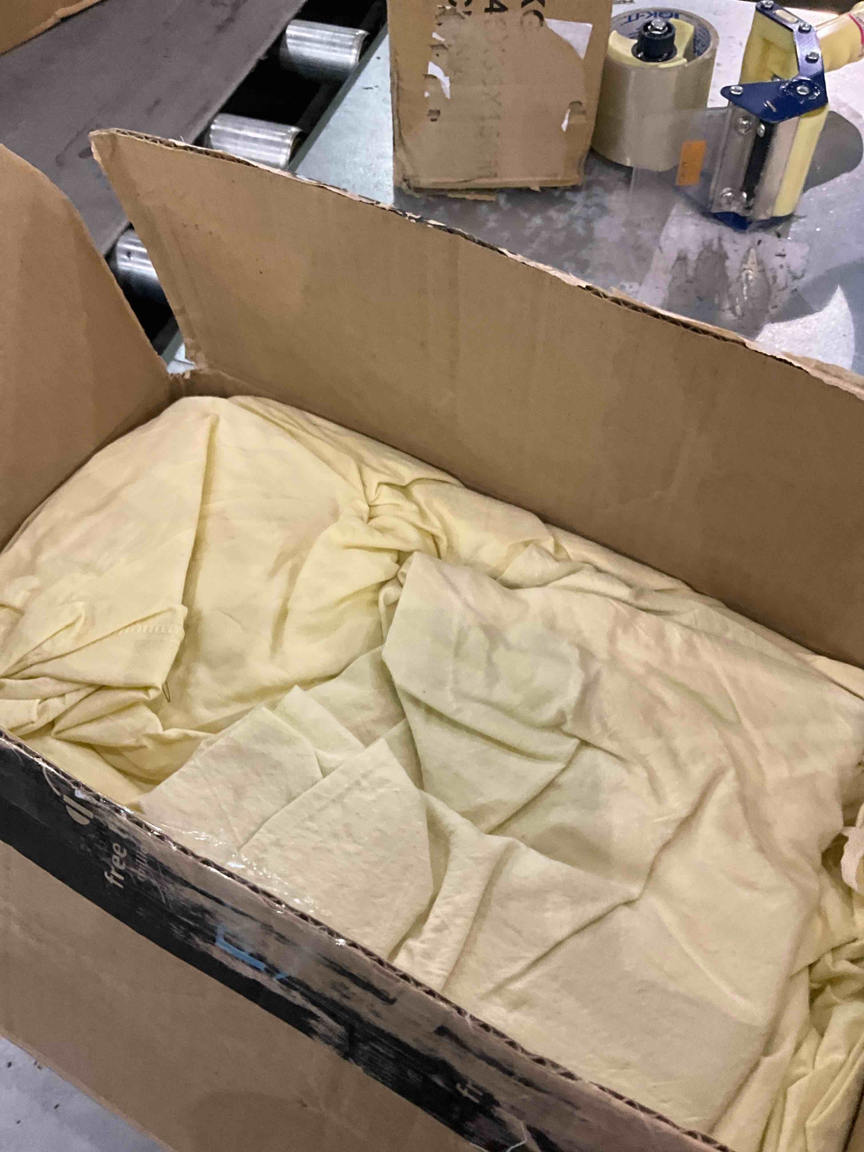 https://s3.amazonaws.com/lotting-images-prod/BargainHunt/EXS01066650_1706711013037.jpeg