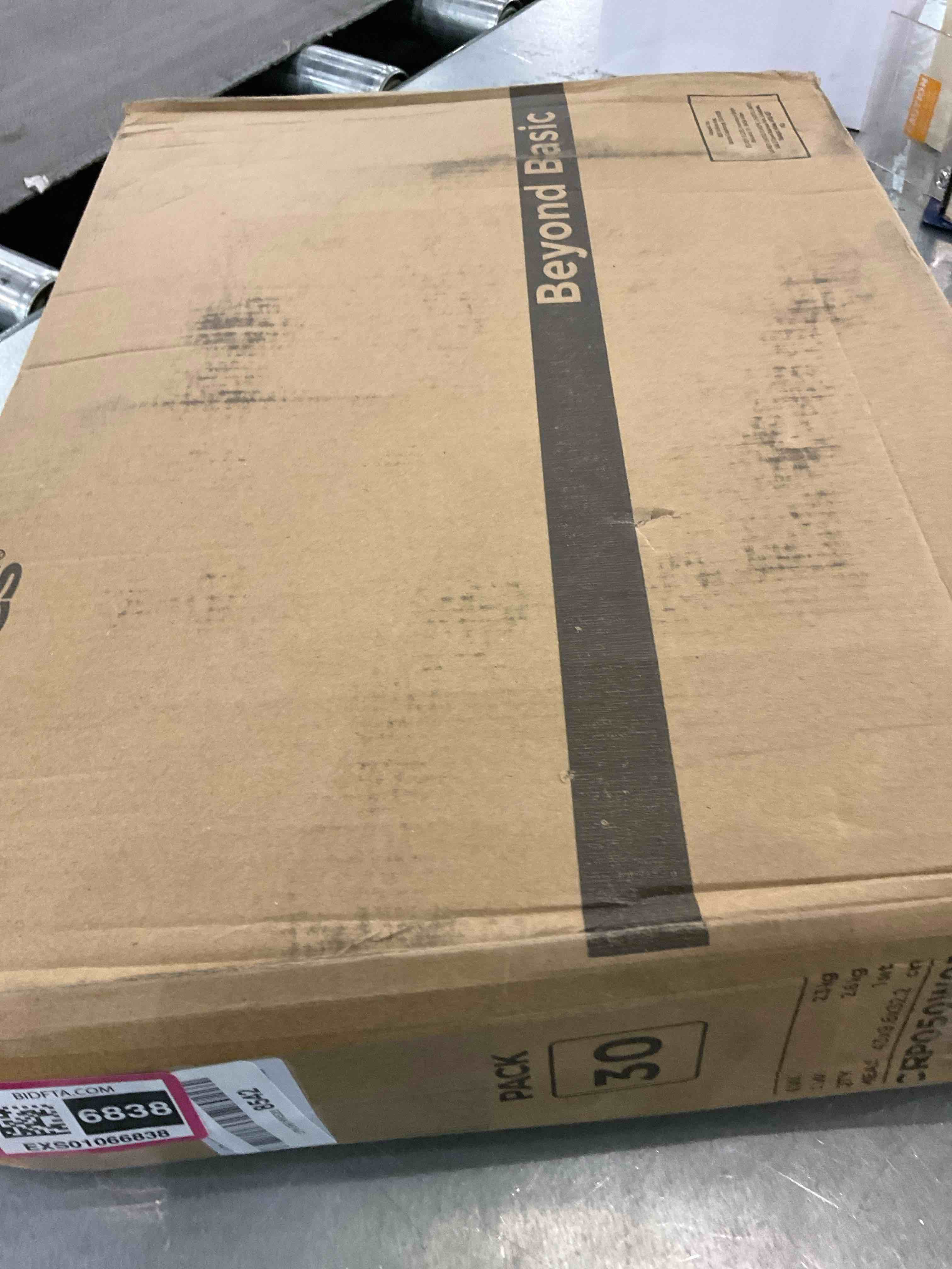 https://s3.amazonaws.com/lotting-images-prod/BargainHunt/EXS01066838_1706797466542.jpeg