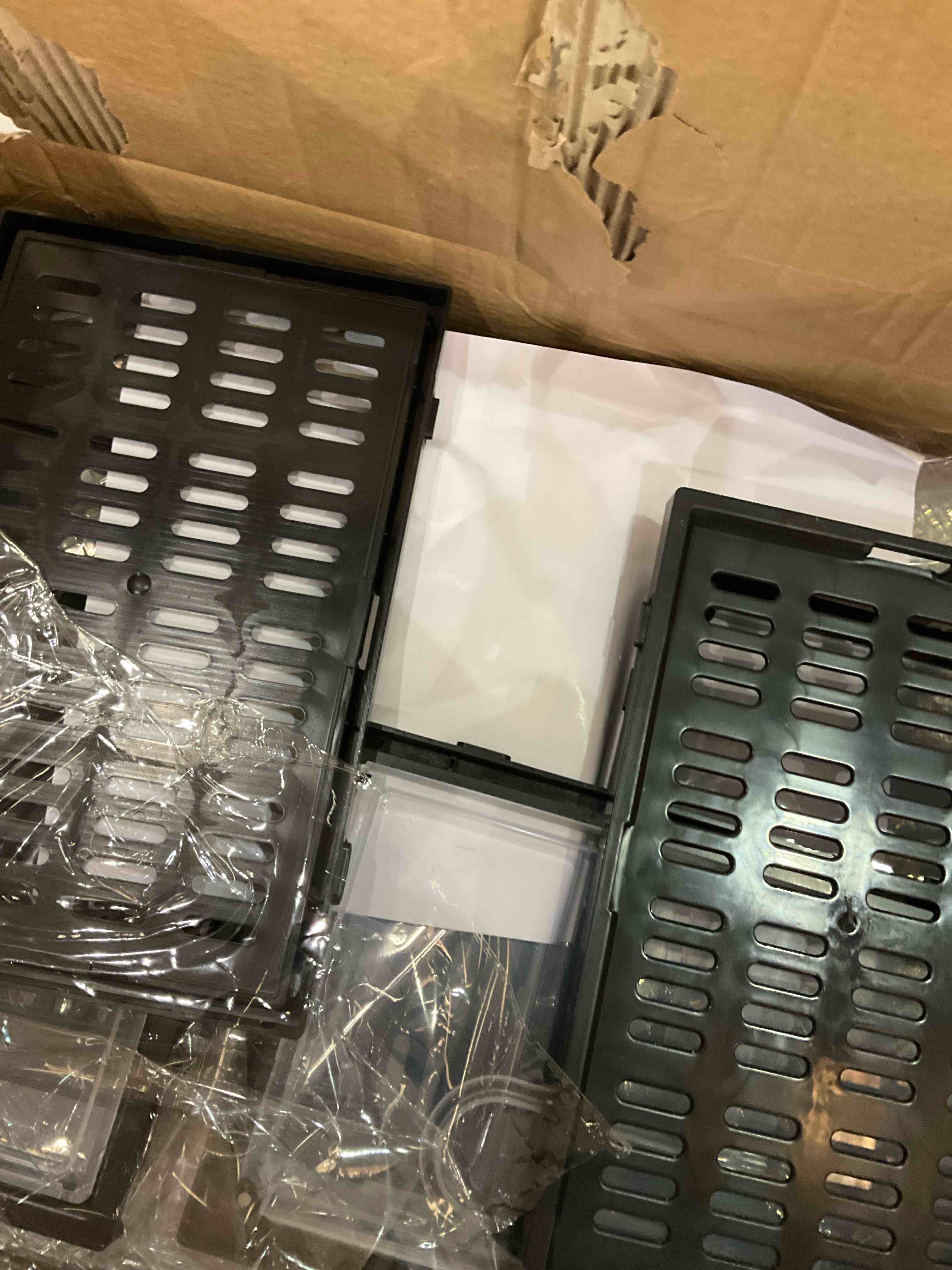 https://s3.amazonaws.com/lotting-images-prod/BargainHunt/EXS01067153_1713530243164.jpeg