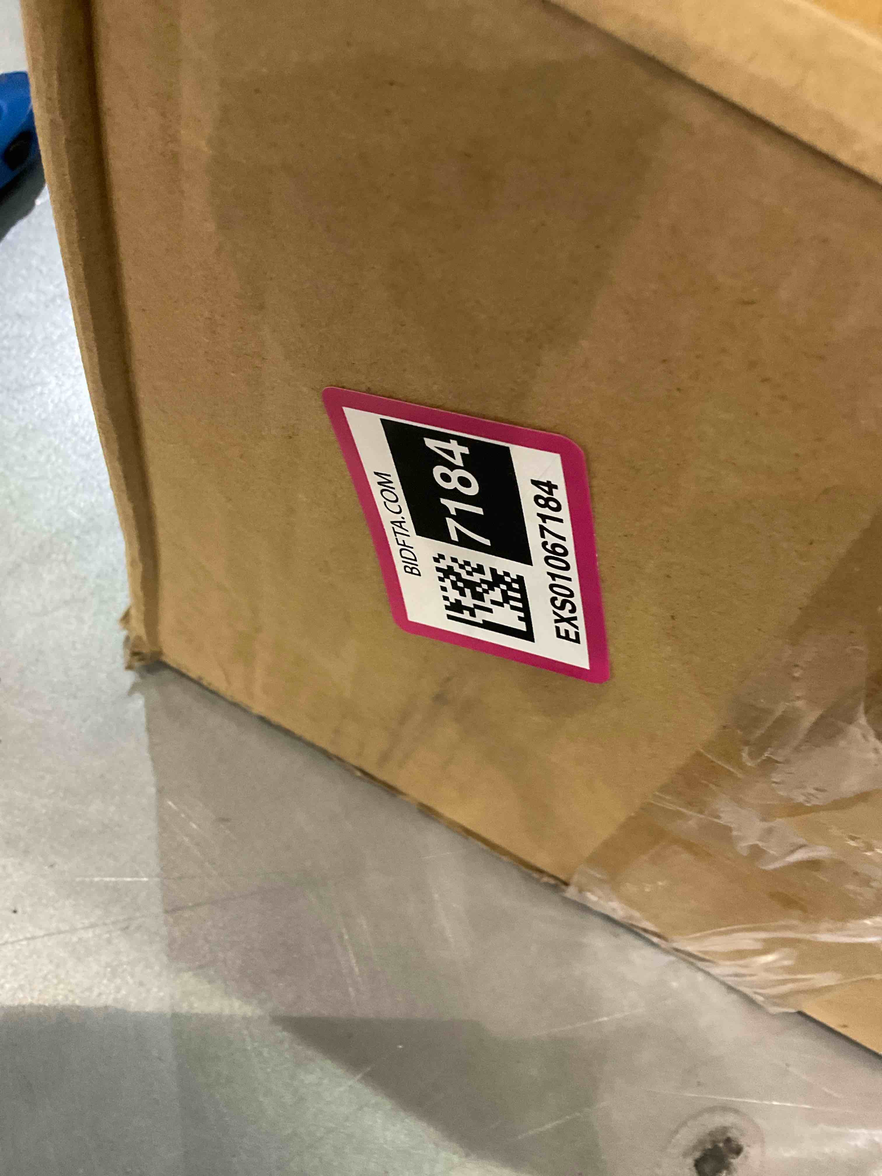 https://s3.amazonaws.com/lotting-images-prod/BargainHunt/EXS01067184_1713539632567.jpeg