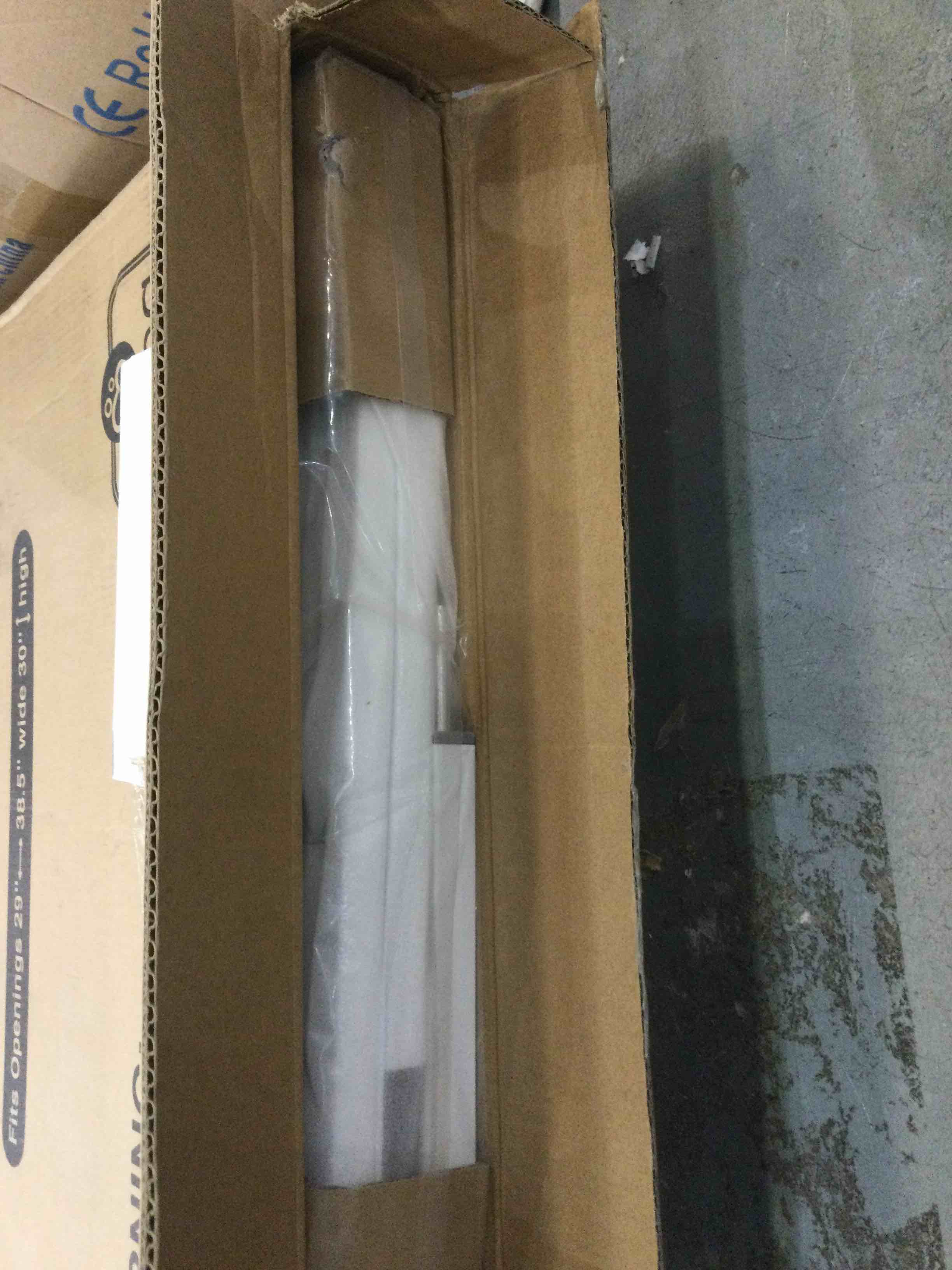 https://s3.amazonaws.com/lotting-images-prod/BargainHunt/EXS01067234_1721926753570.jpeg
