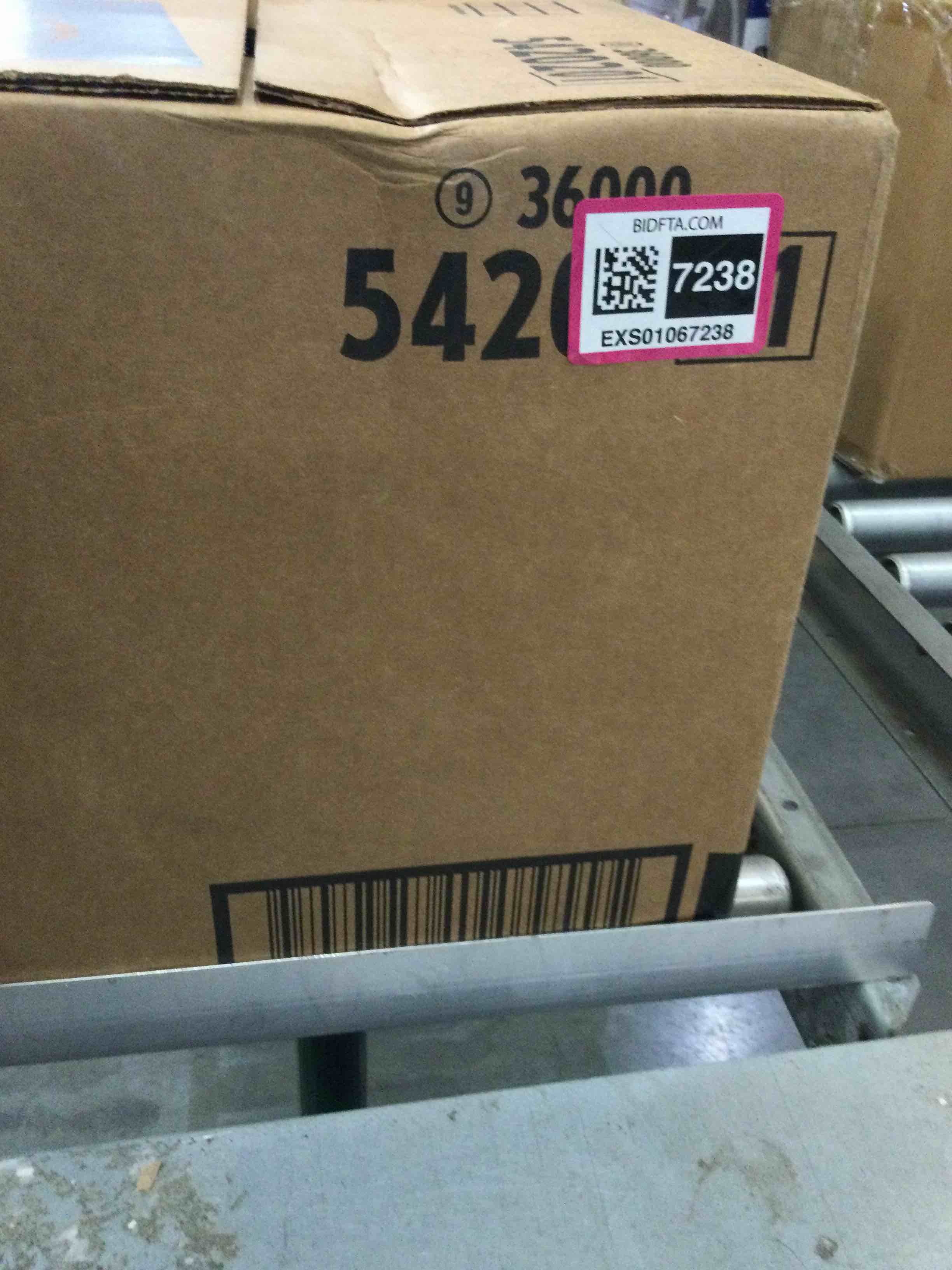 https://s3.amazonaws.com/lotting-images-prod/BargainHunt/EXS01067238_1721928065220.jpeg
