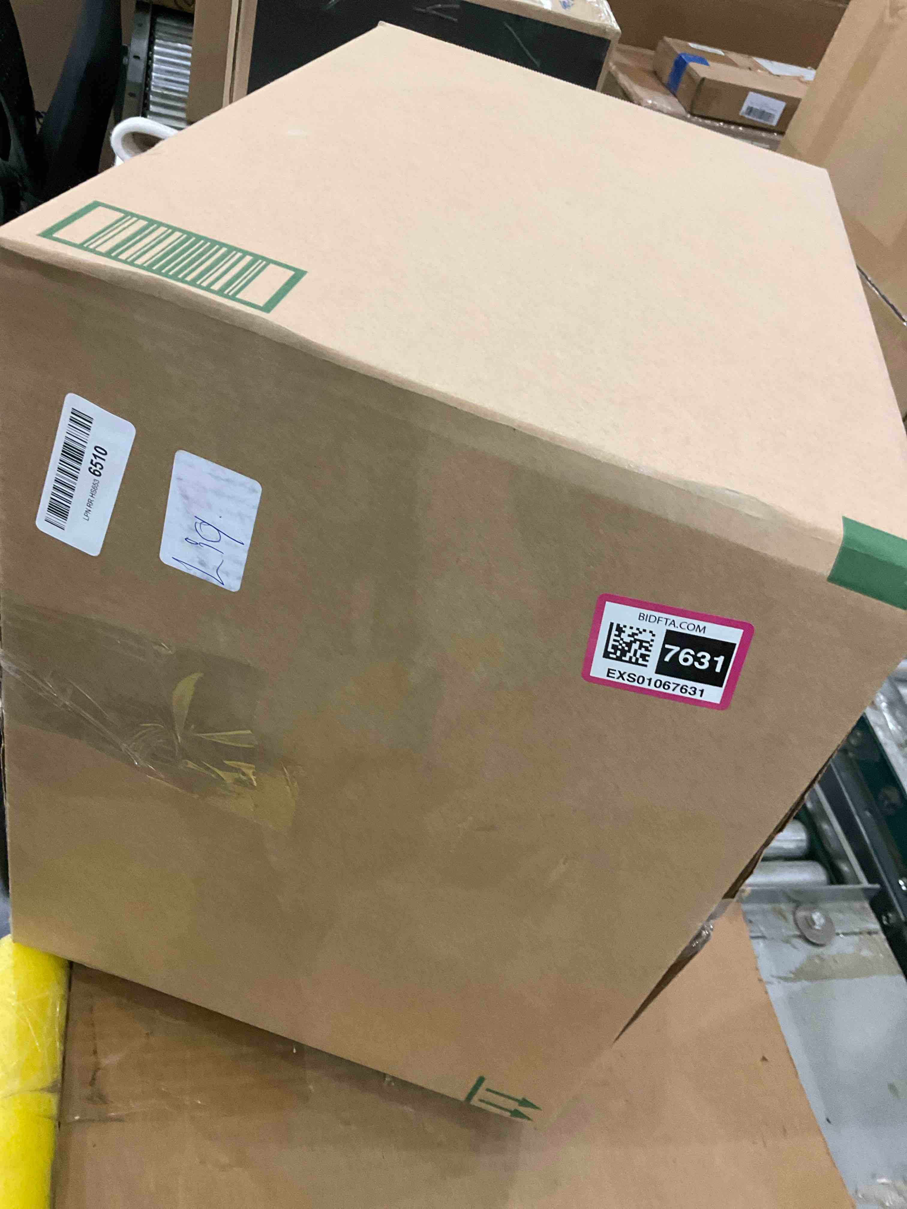 https://s3.amazonaws.com/lotting-images-prod/BargainHunt/EXS01067631_1706902601783.jpeg
