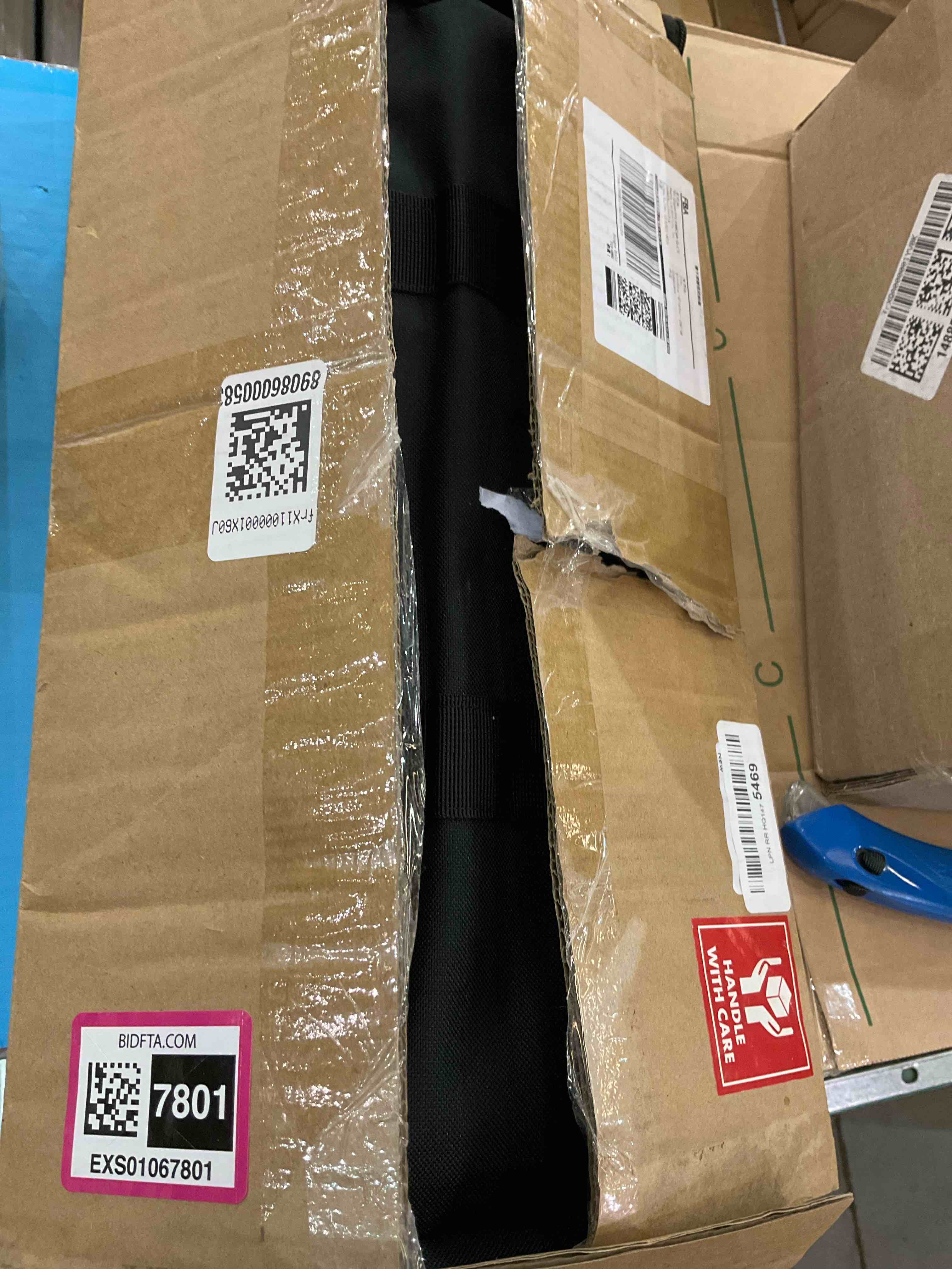 https://s3.amazonaws.com/lotting-images-prod/BargainHunt/EXS01067801_1707328951496.jpeg