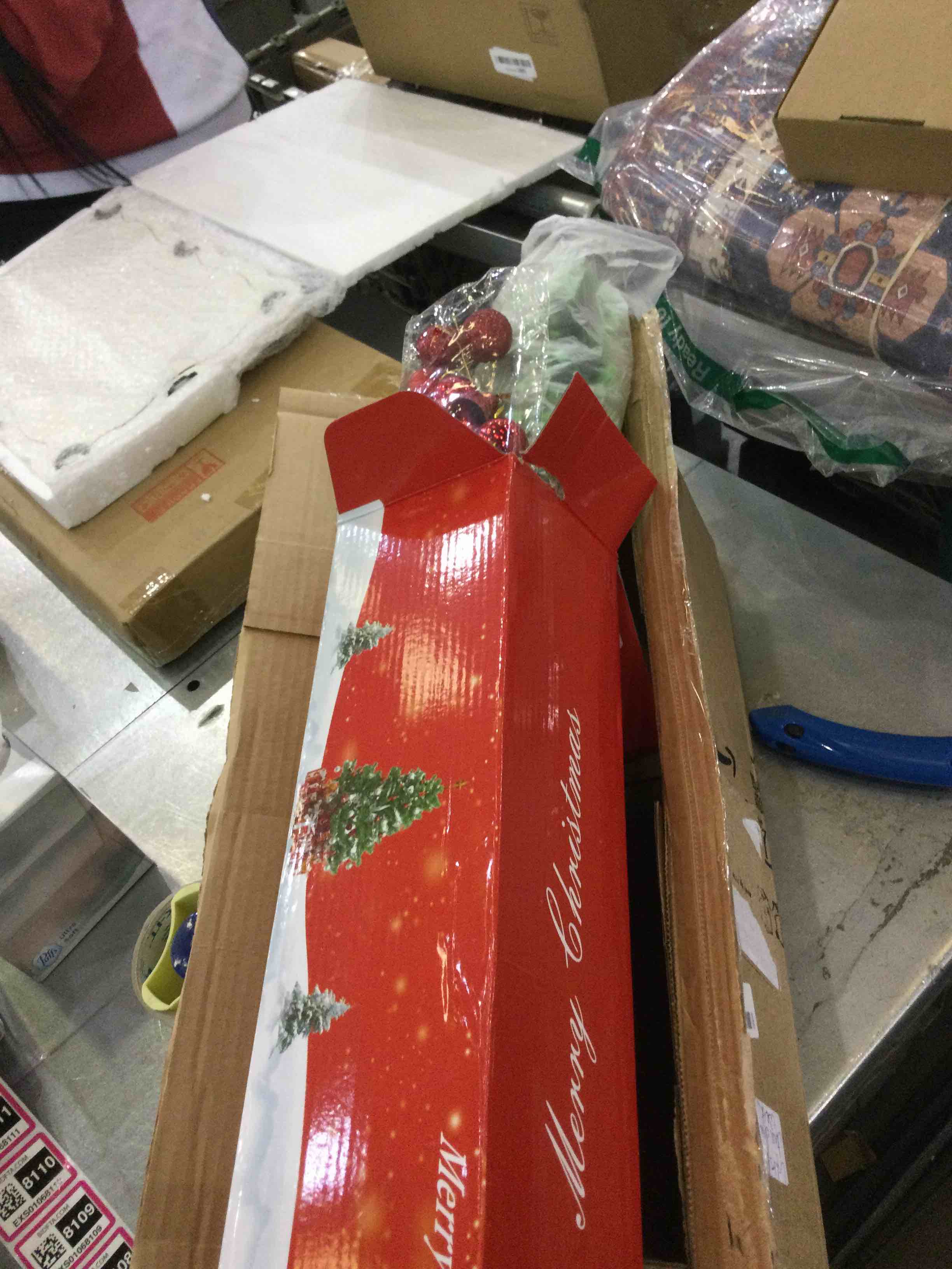 https://s3.amazonaws.com/lotting-images-prod/BargainHunt/EXS01068103_1707410247049.jpeg