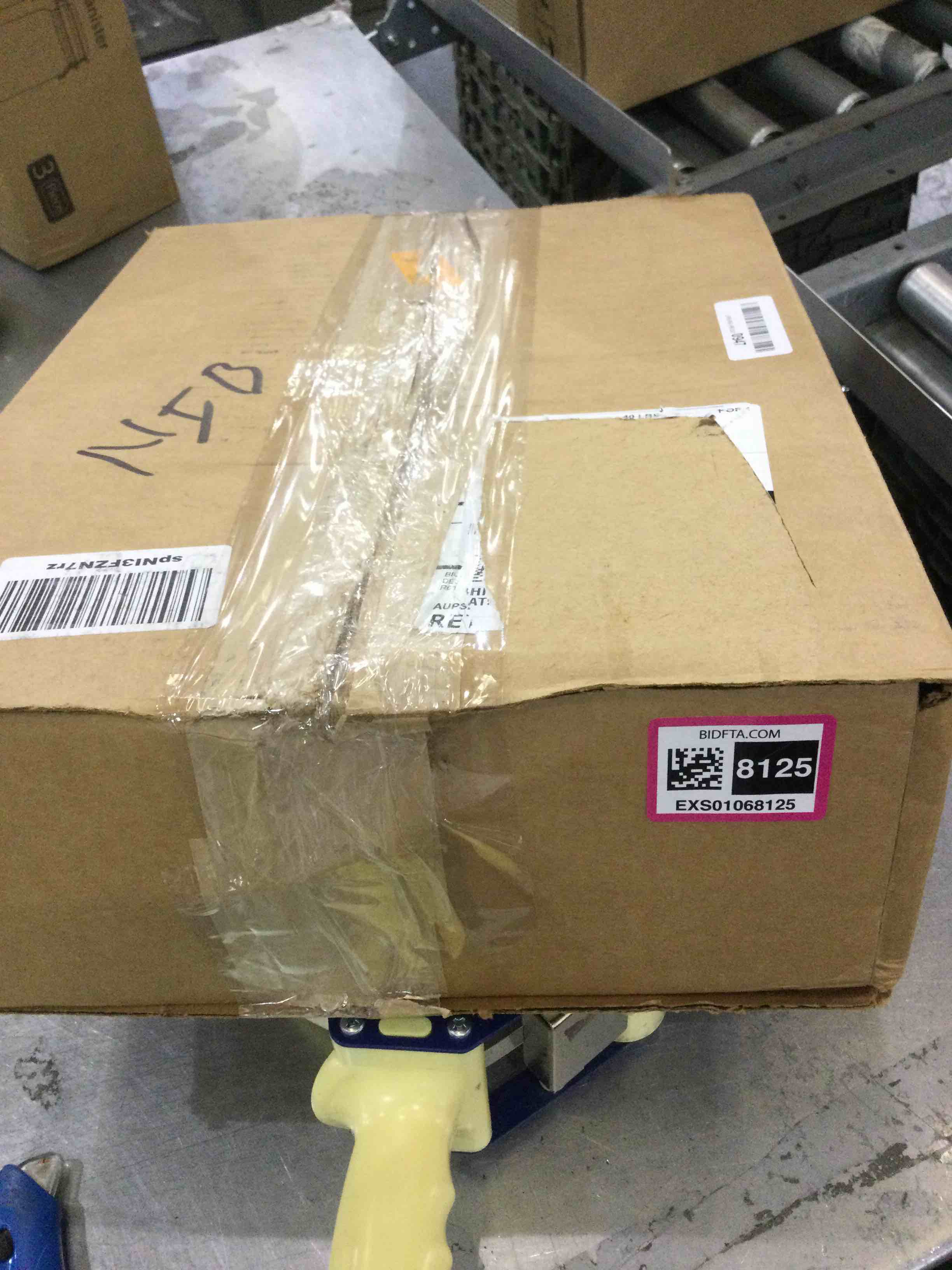 https://s3.amazonaws.com/lotting-images-prod/BargainHunt/EXS01068125_1707415526177.jpeg