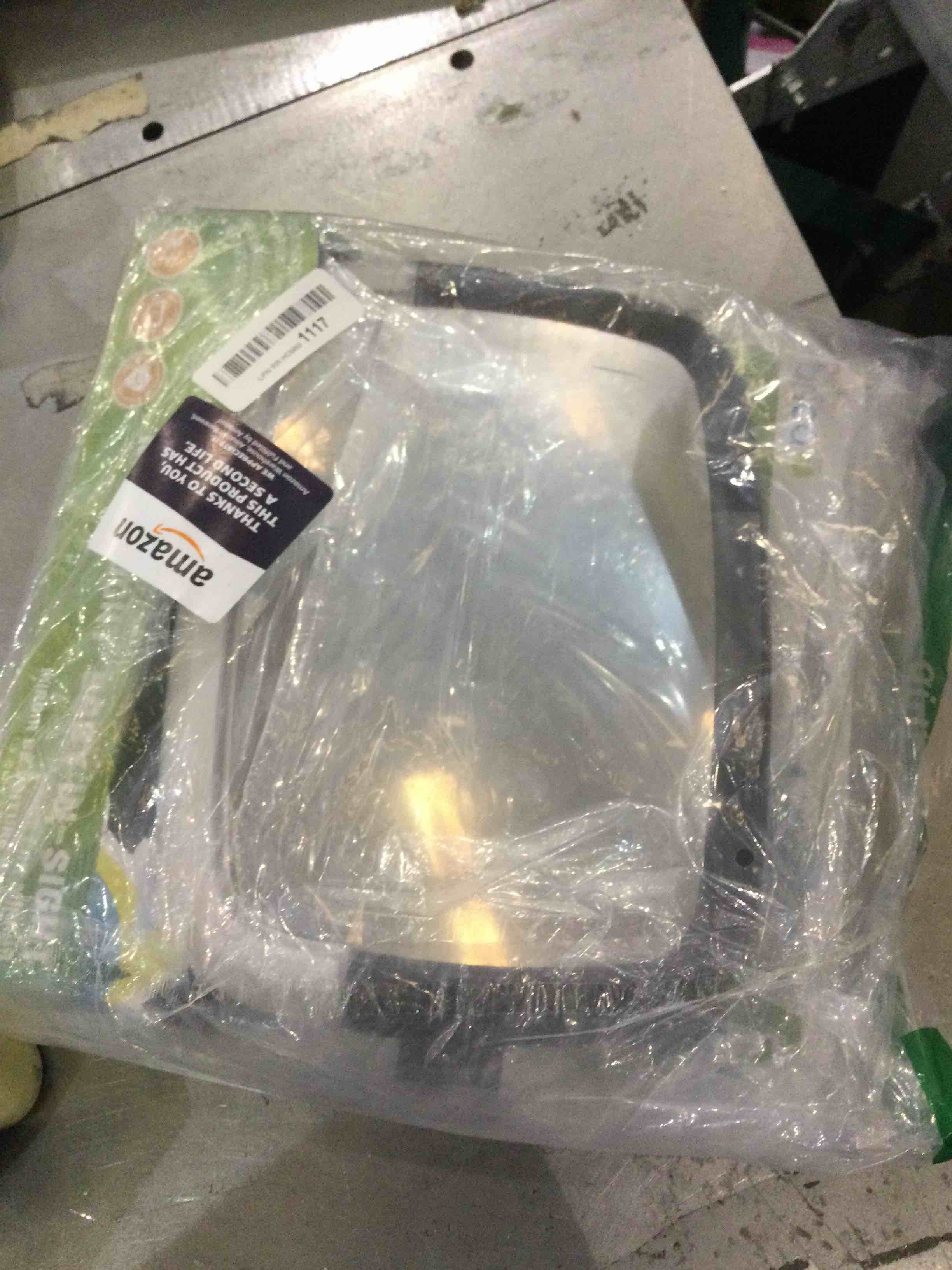 https://s3.amazonaws.com/lotting-images-prod/BargainHunt/EXS01068161_1707420846707.jpeg