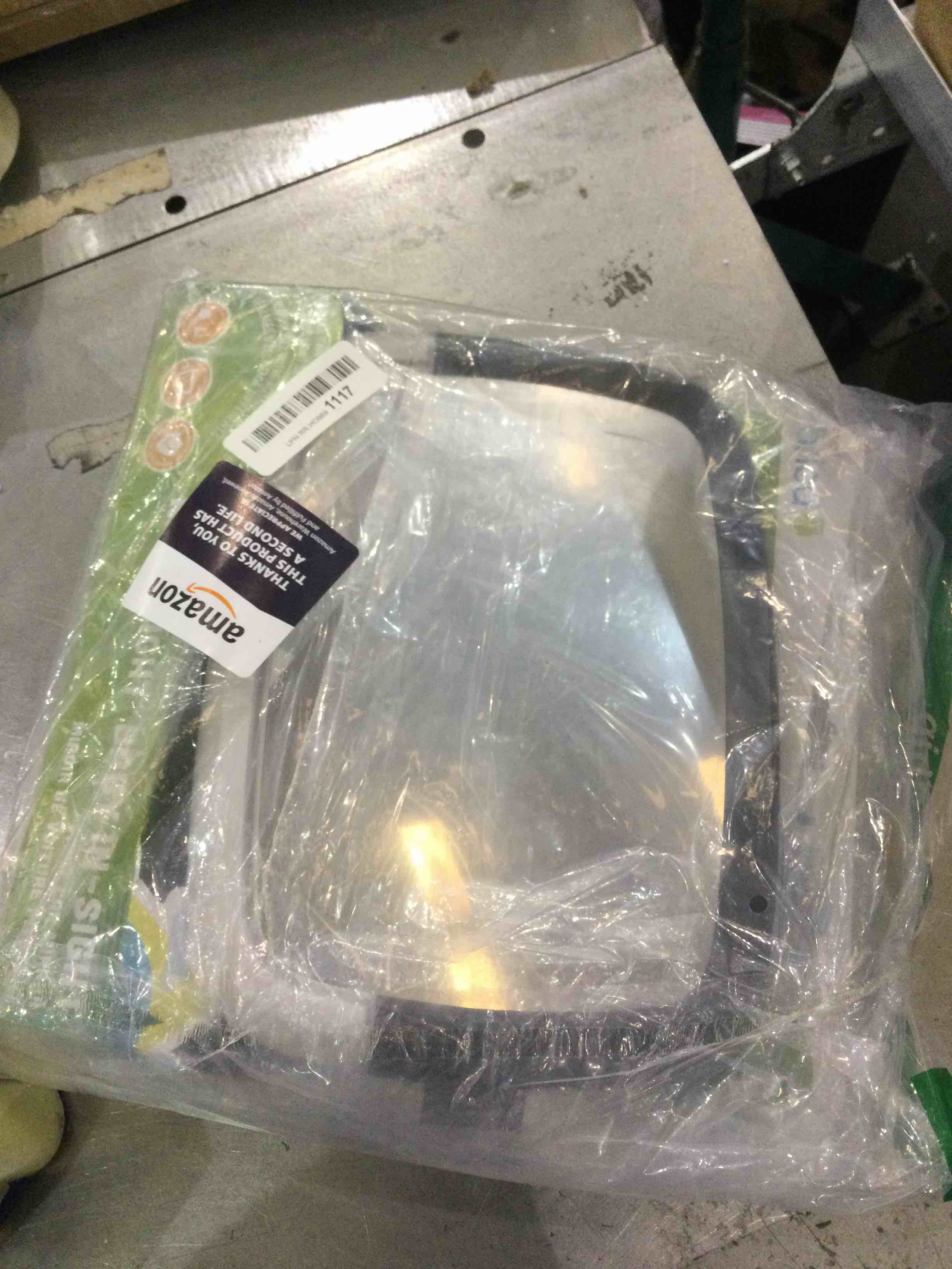 https://s3.amazonaws.com/lotting-images-prod/BargainHunt/EXS01068161_1707420848327.jpeg