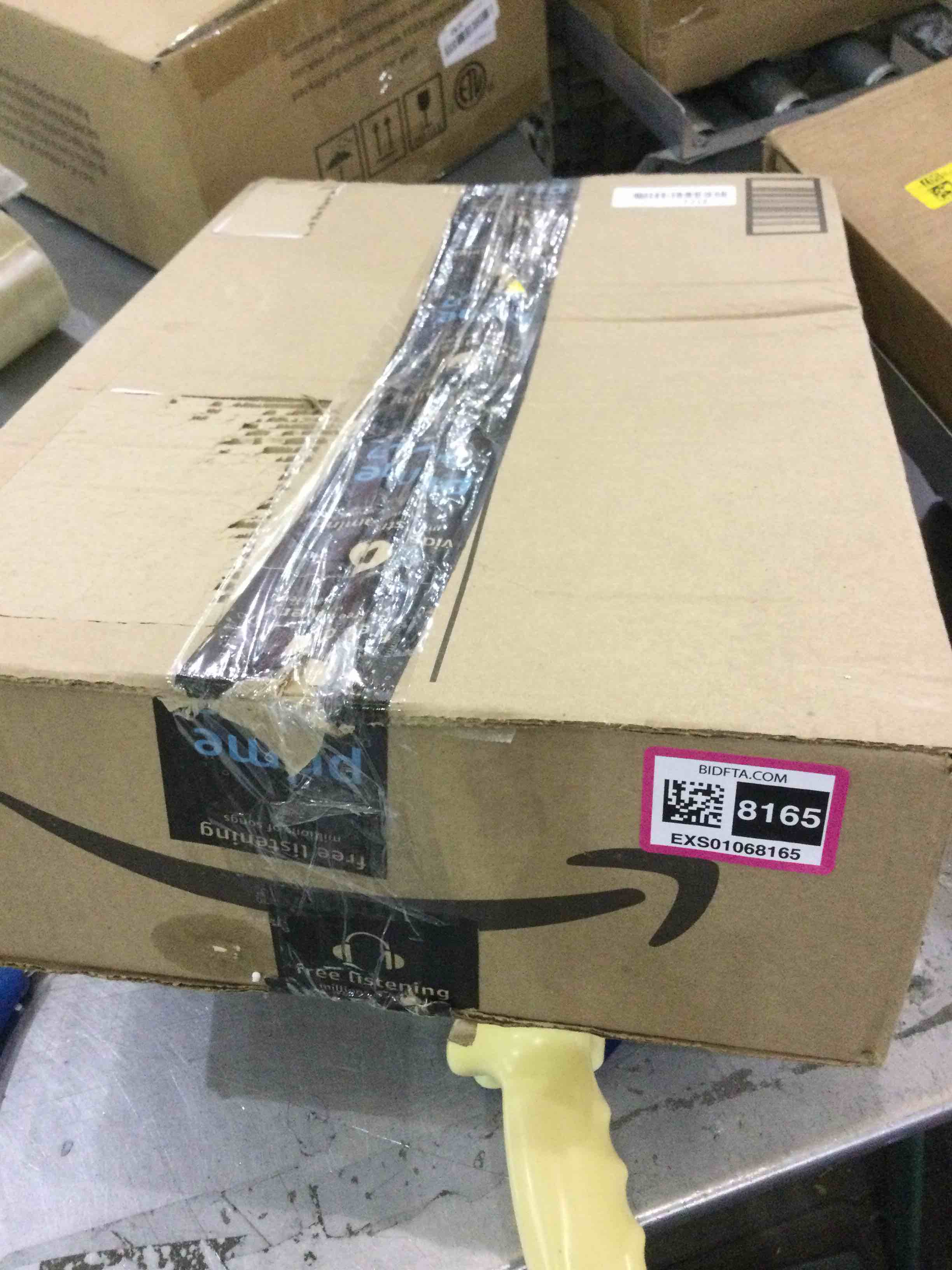 https://s3.amazonaws.com/lotting-images-prod/BargainHunt/EXS01068165_1707421225175.jpeg