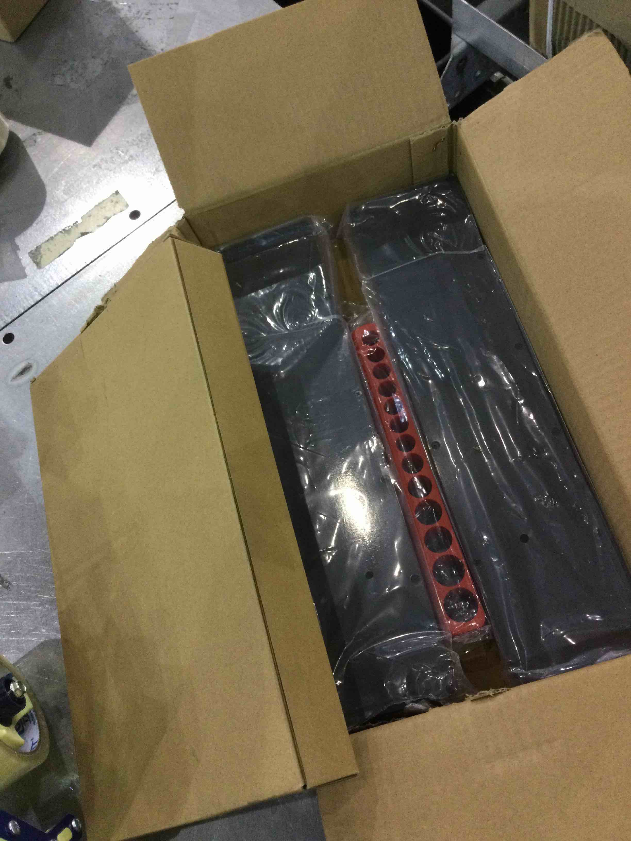 https://s3.amazonaws.com/lotting-images-prod/BargainHunt/EXS01068208_1707482501317.jpeg