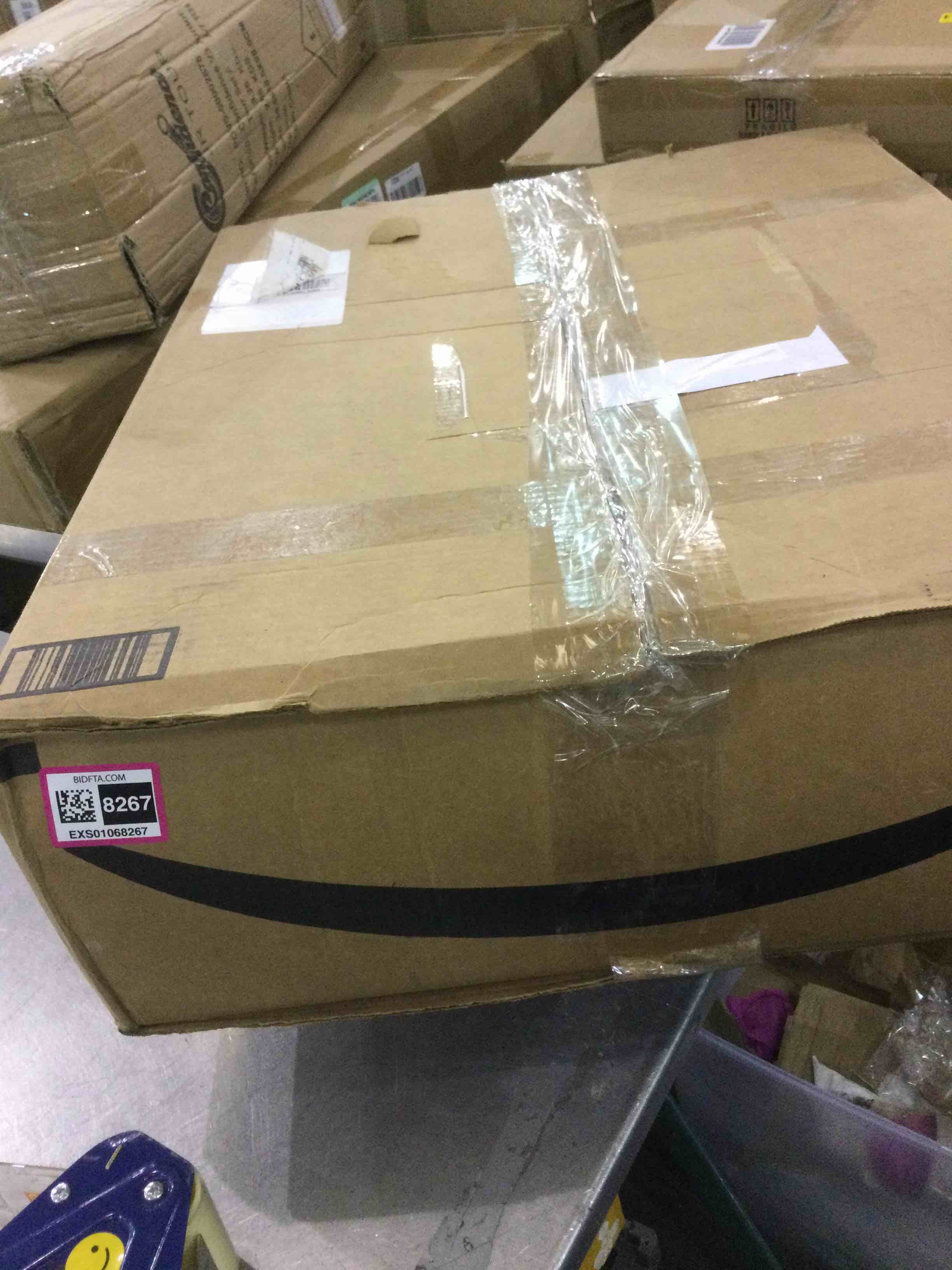 https://s3.amazonaws.com/lotting-images-prod/BargainHunt/EXS01068267_1707491232213.jpeg