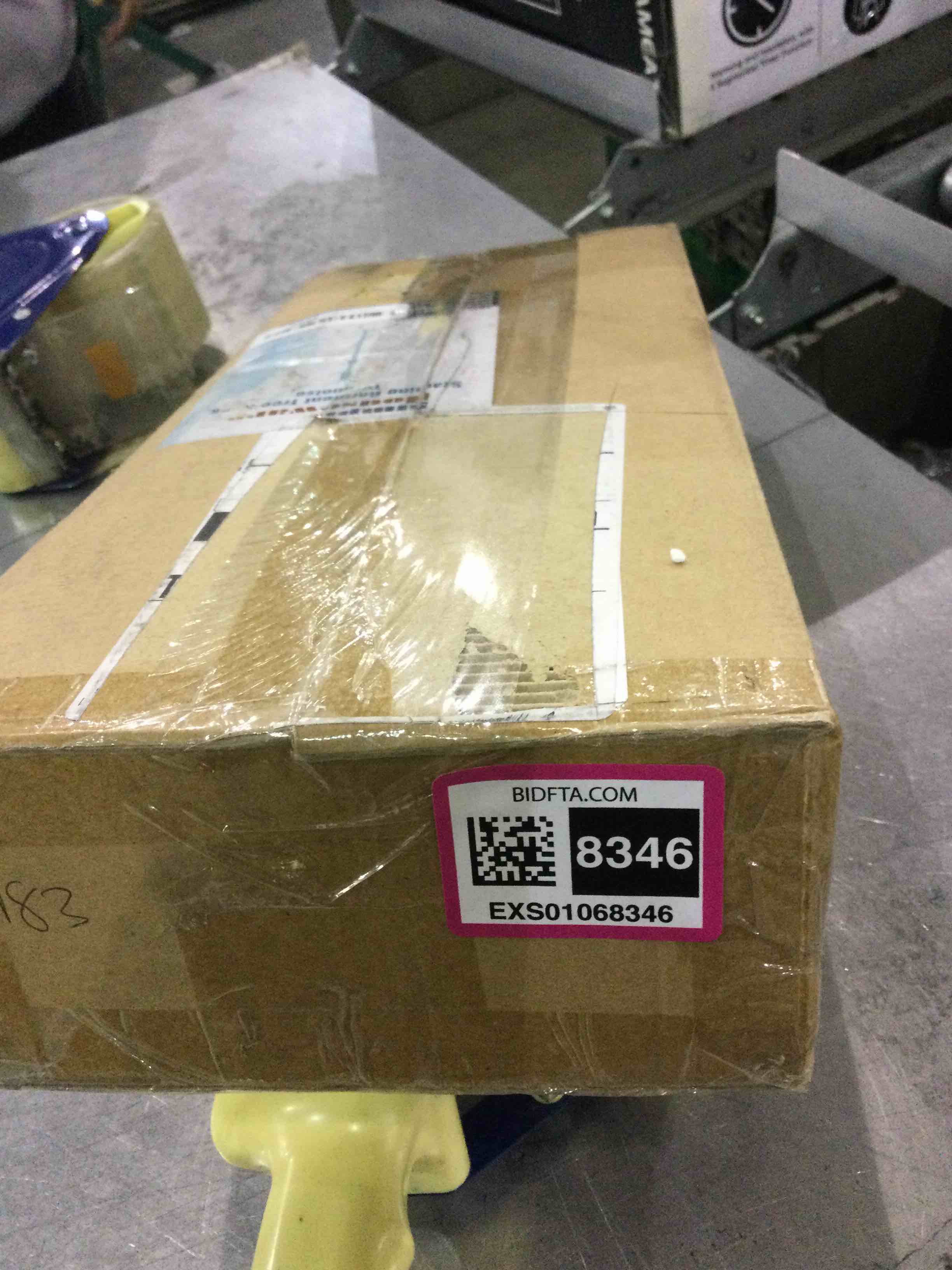 https://s3.amazonaws.com/lotting-images-prod/BargainHunt/EXS01068346_1707506750928.jpeg