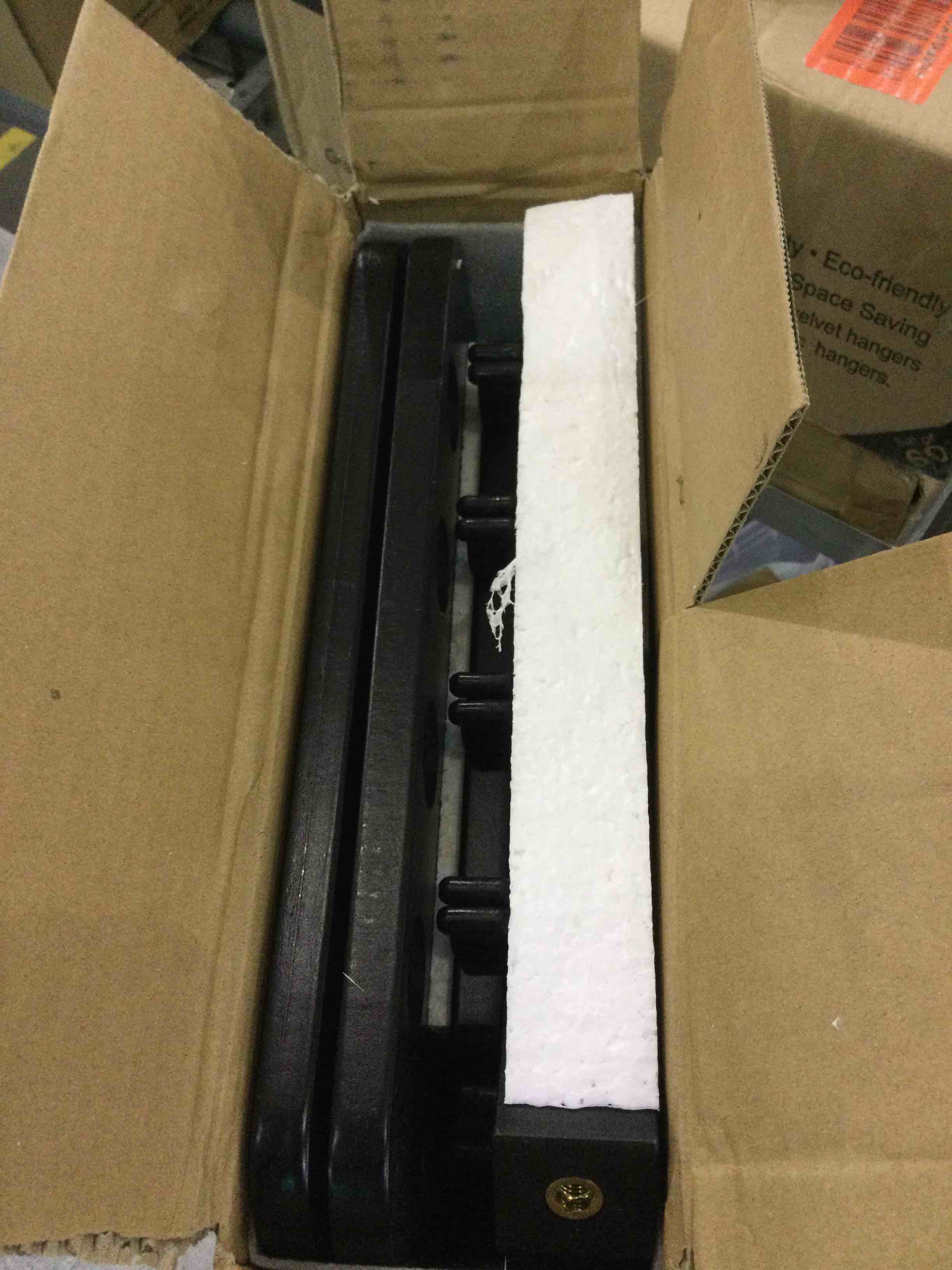 https://s3.amazonaws.com/lotting-images-prod/BargainHunt/EXS01068373_1707509120187.jpeg