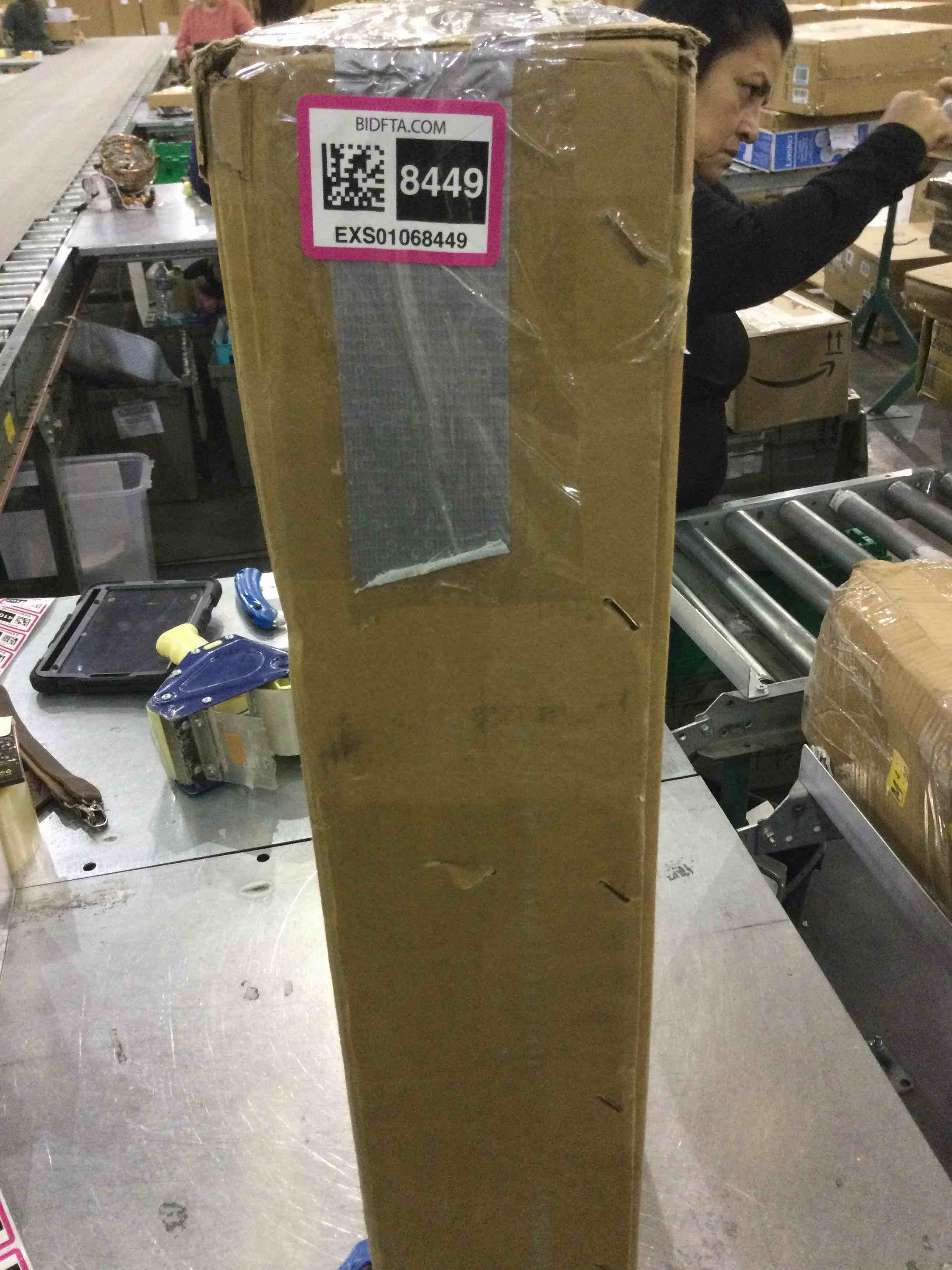 https://s3.amazonaws.com/lotting-images-prod/BargainHunt/EXS01068449_1707749748189.jpeg